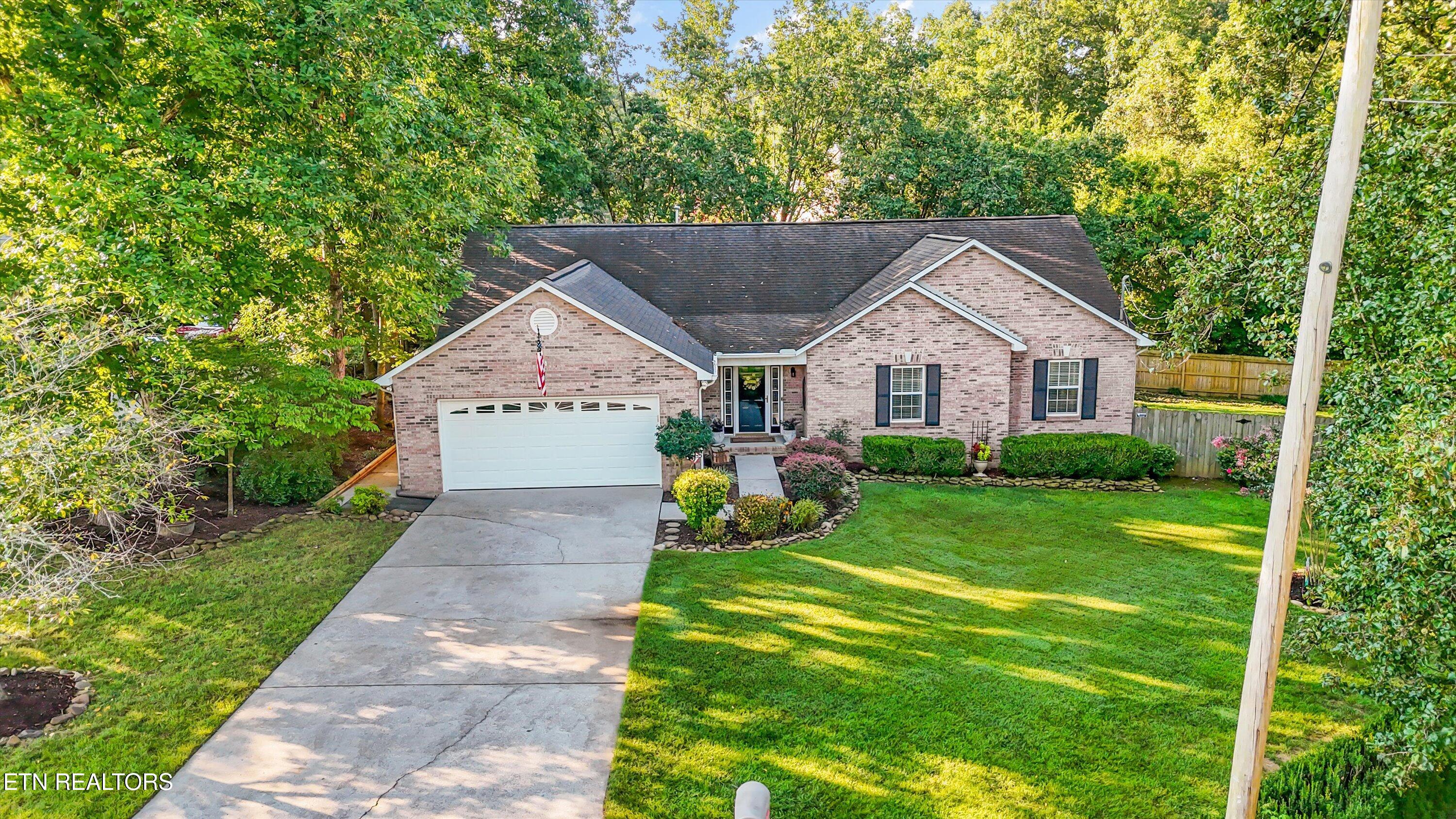 3220 Roanoke Circle Knoxville TN 37920