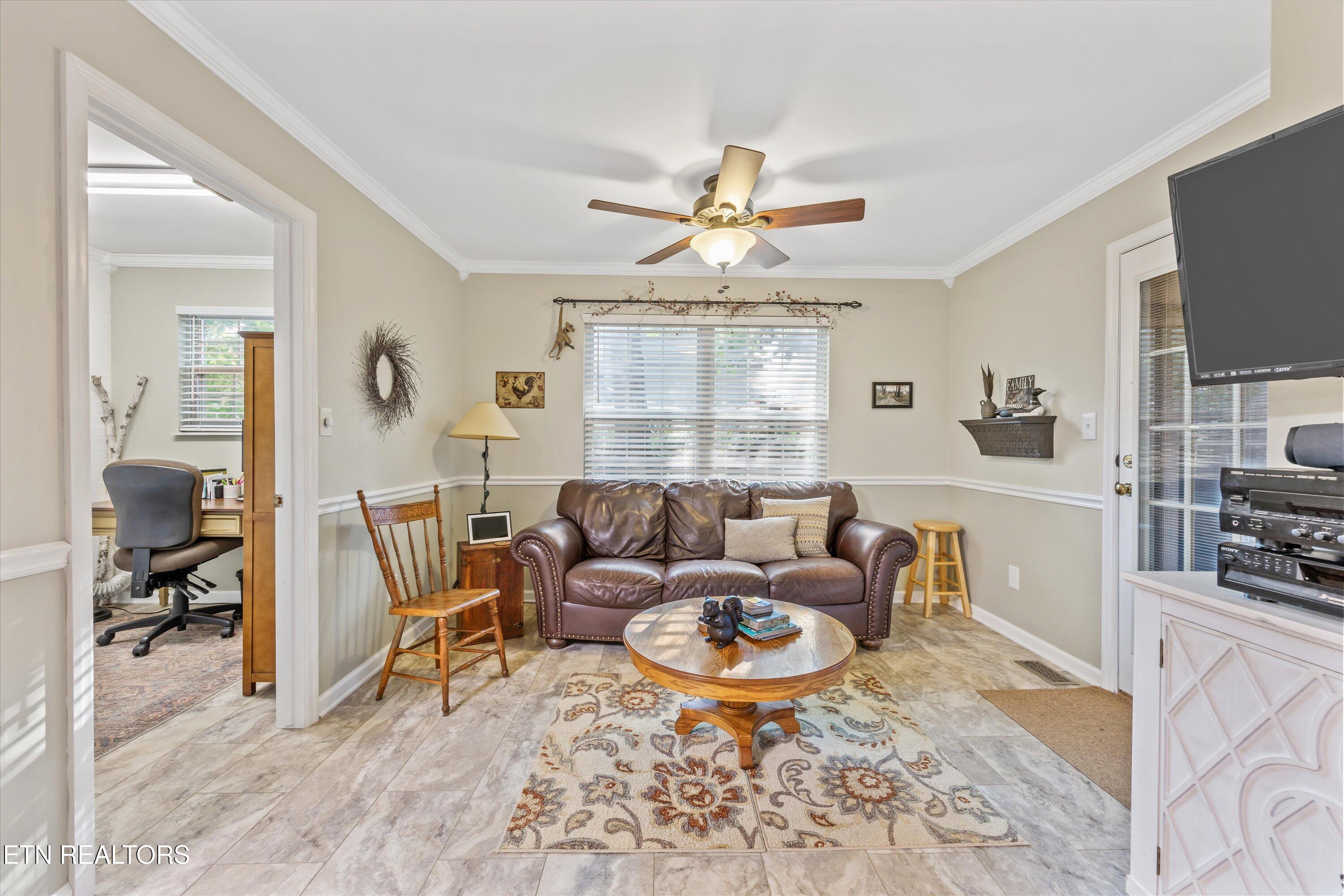 3220 Roanoke Circle Knoxville TN 37920
