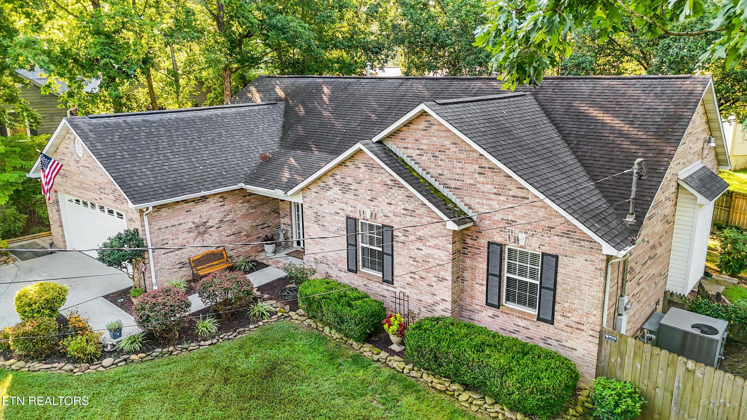 3220 Roanoke Circle Knoxville TN 37920
