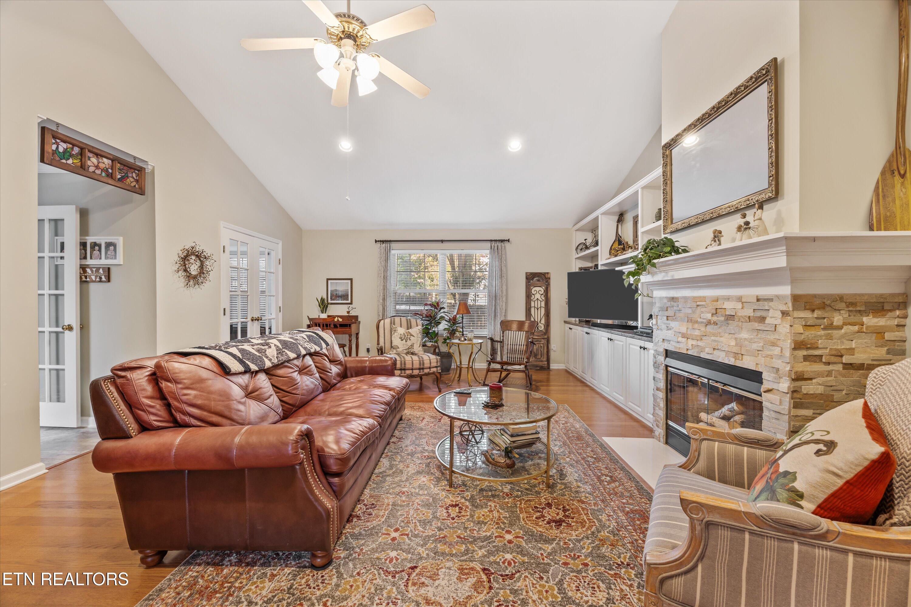 3220 Roanoke Circle Knoxville TN 37920