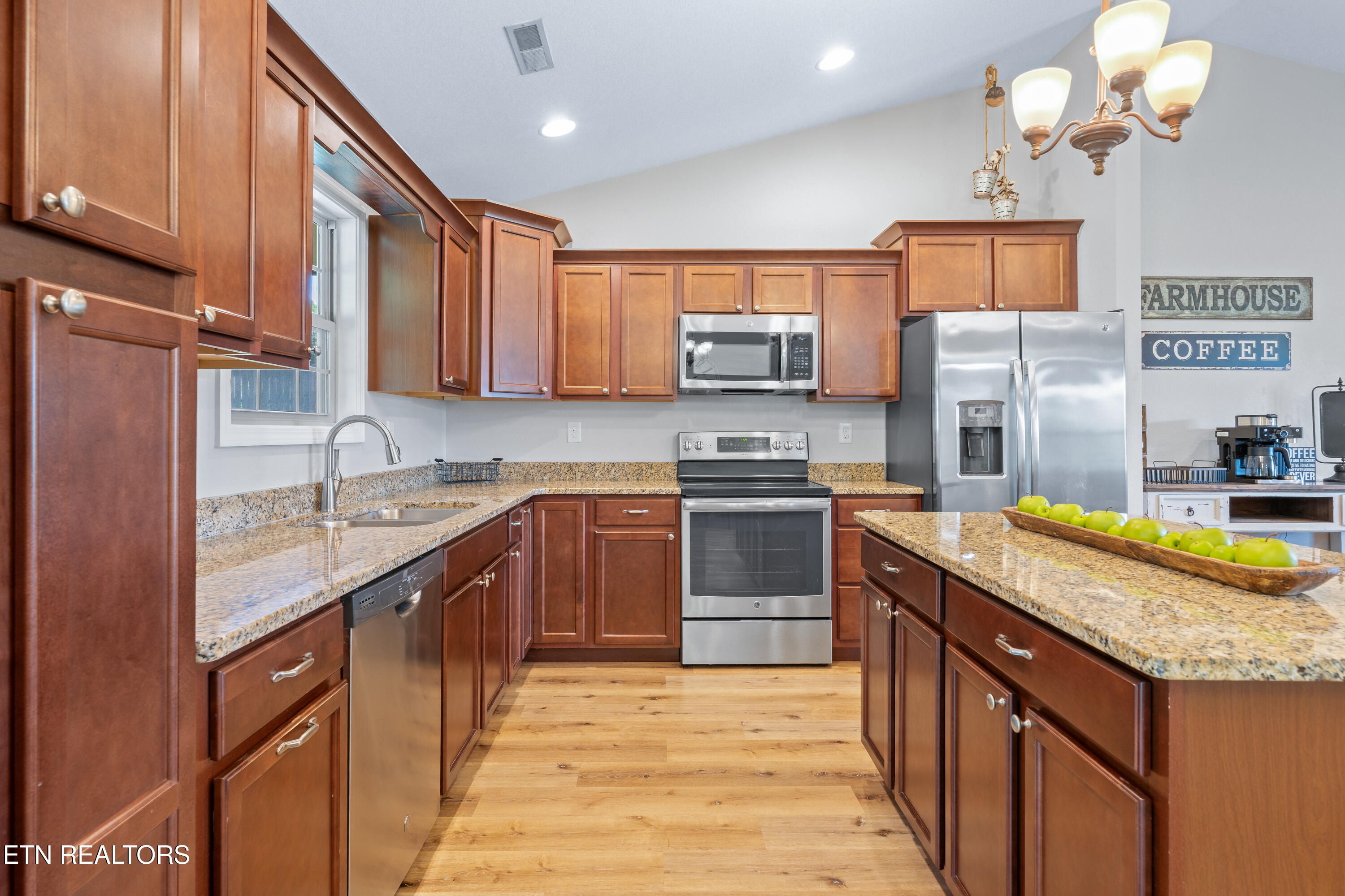 2043 Bill Hicks Drive Seymour TN 37865
