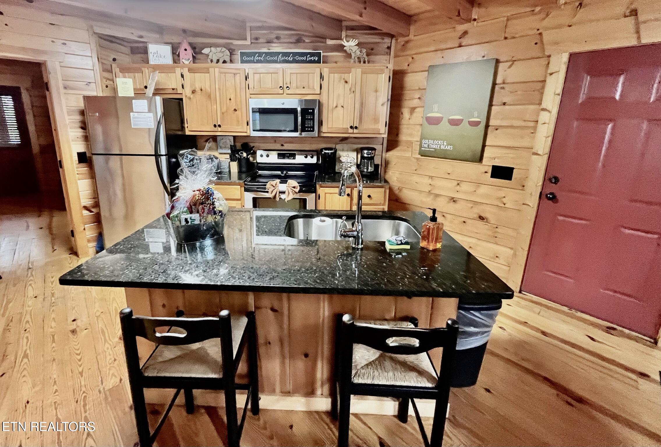 131 White Oak Resort Way Gatlinburg TN 37738