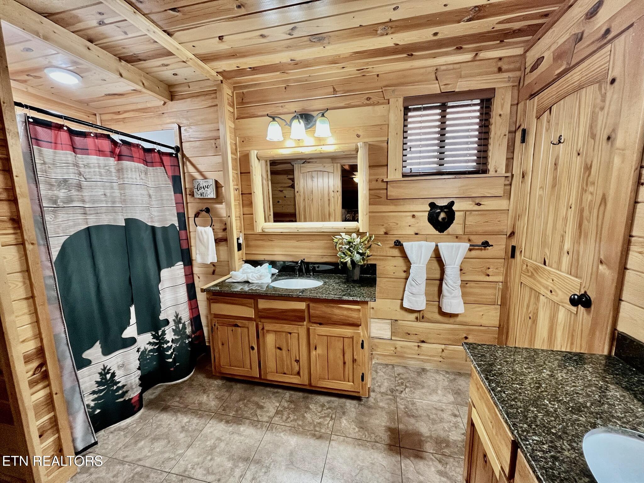 131 White Oak Resort Way Gatlinburg TN 37738