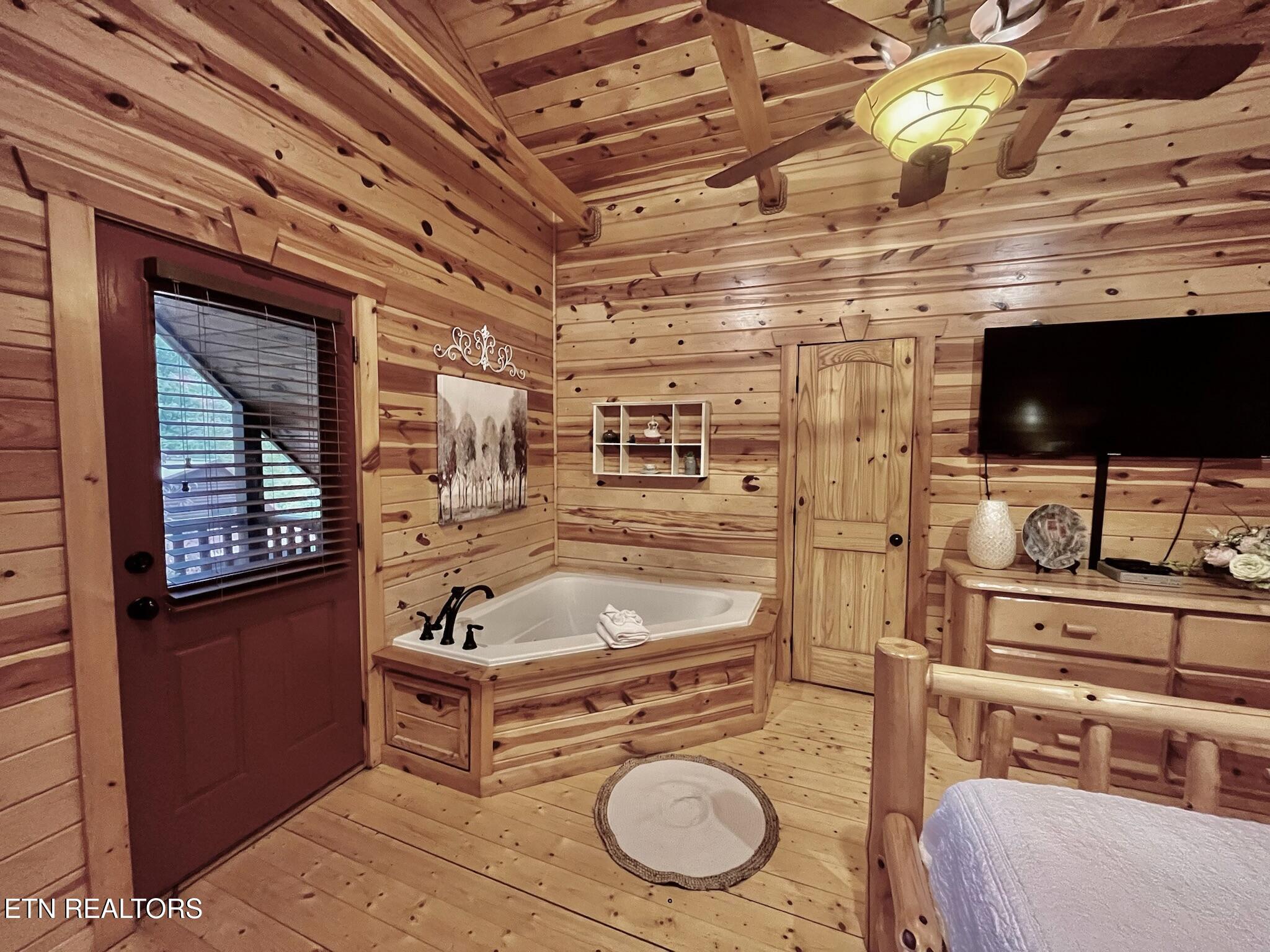 131 White Oak Resort Way Gatlinburg TN 37738