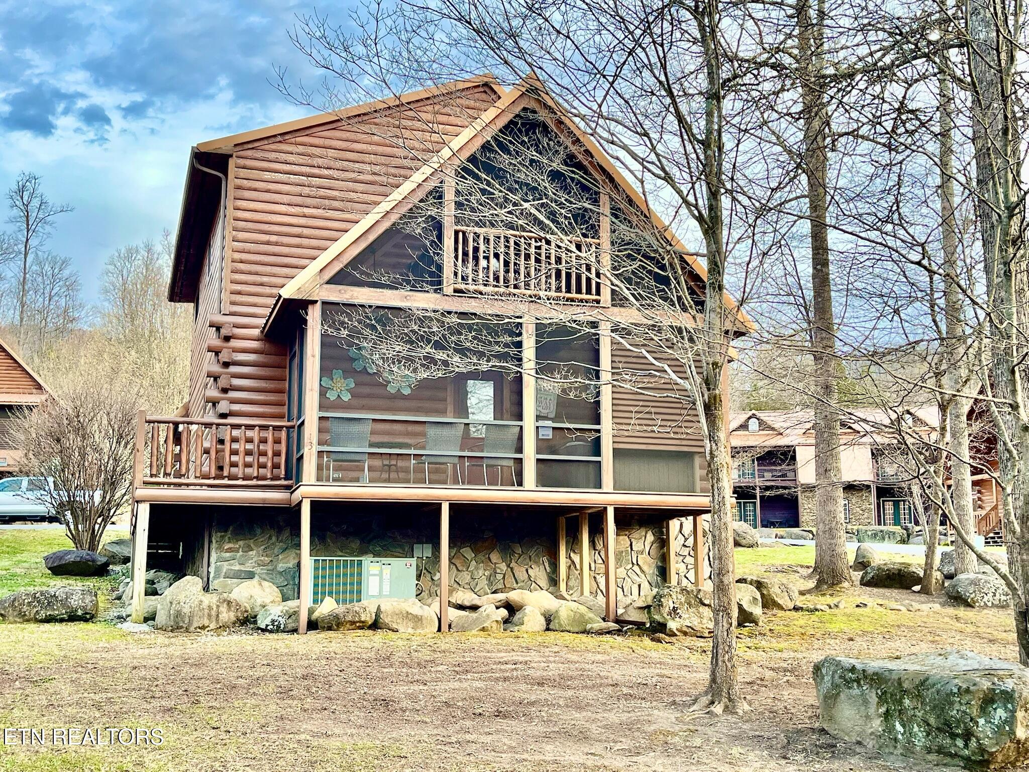 131 White Oak Resort Way Gatlinburg TN 37738