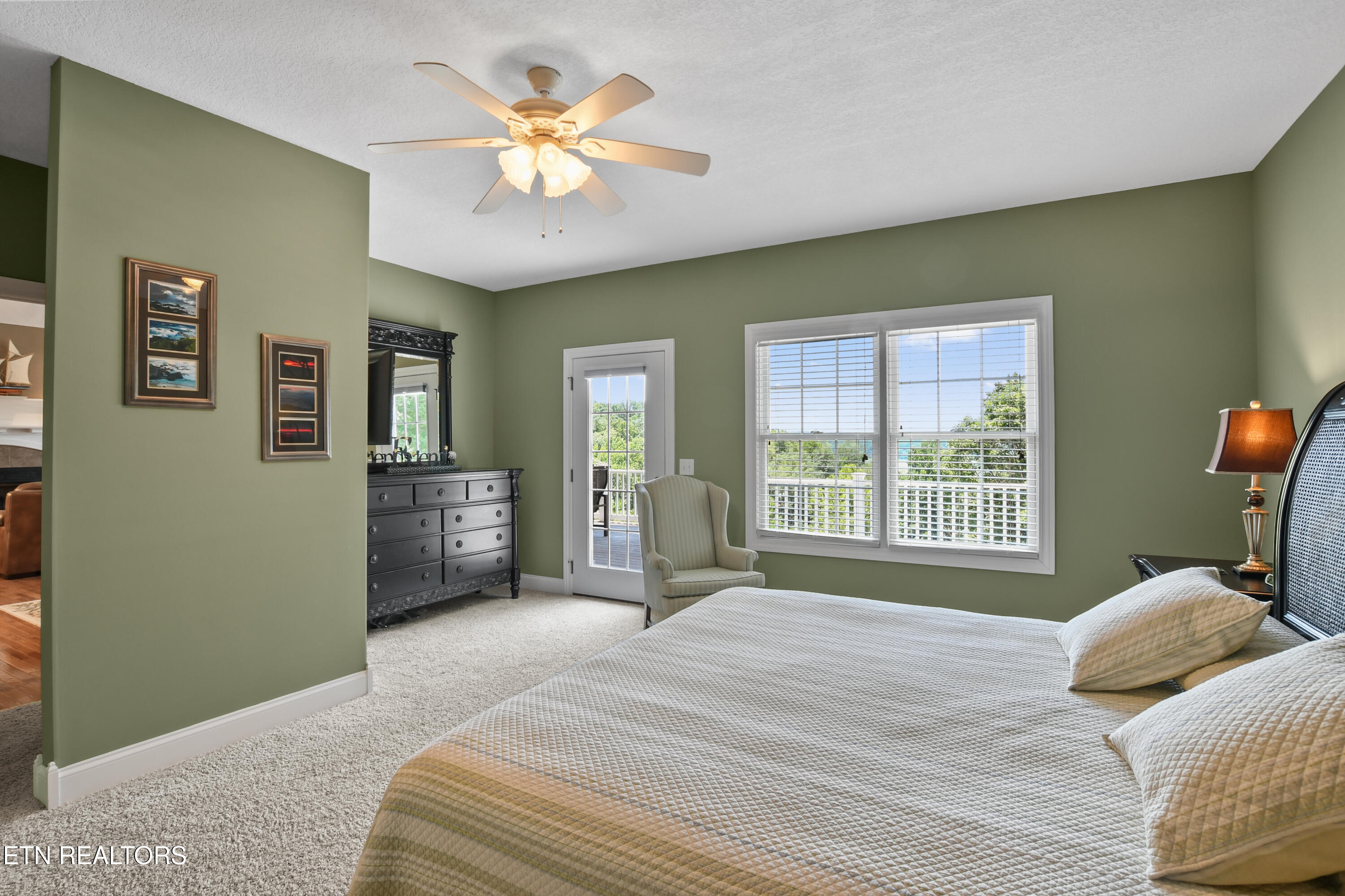111 Deer Run Point Lafollette TN 37766