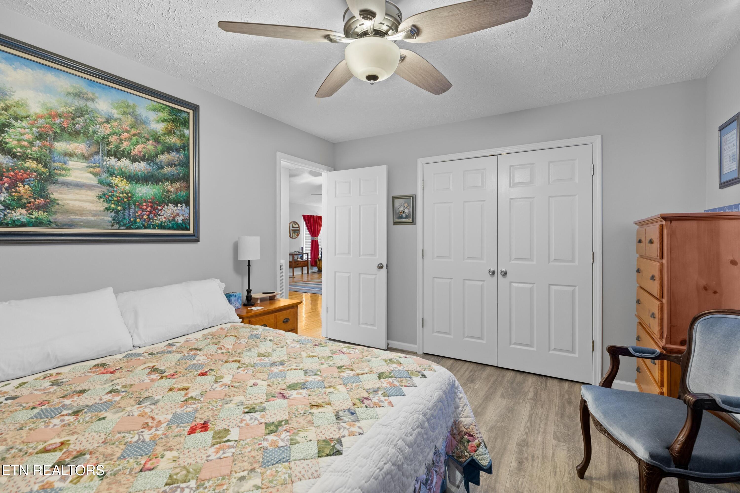 807 Mockingbird Court Mount Carmel TN 37645