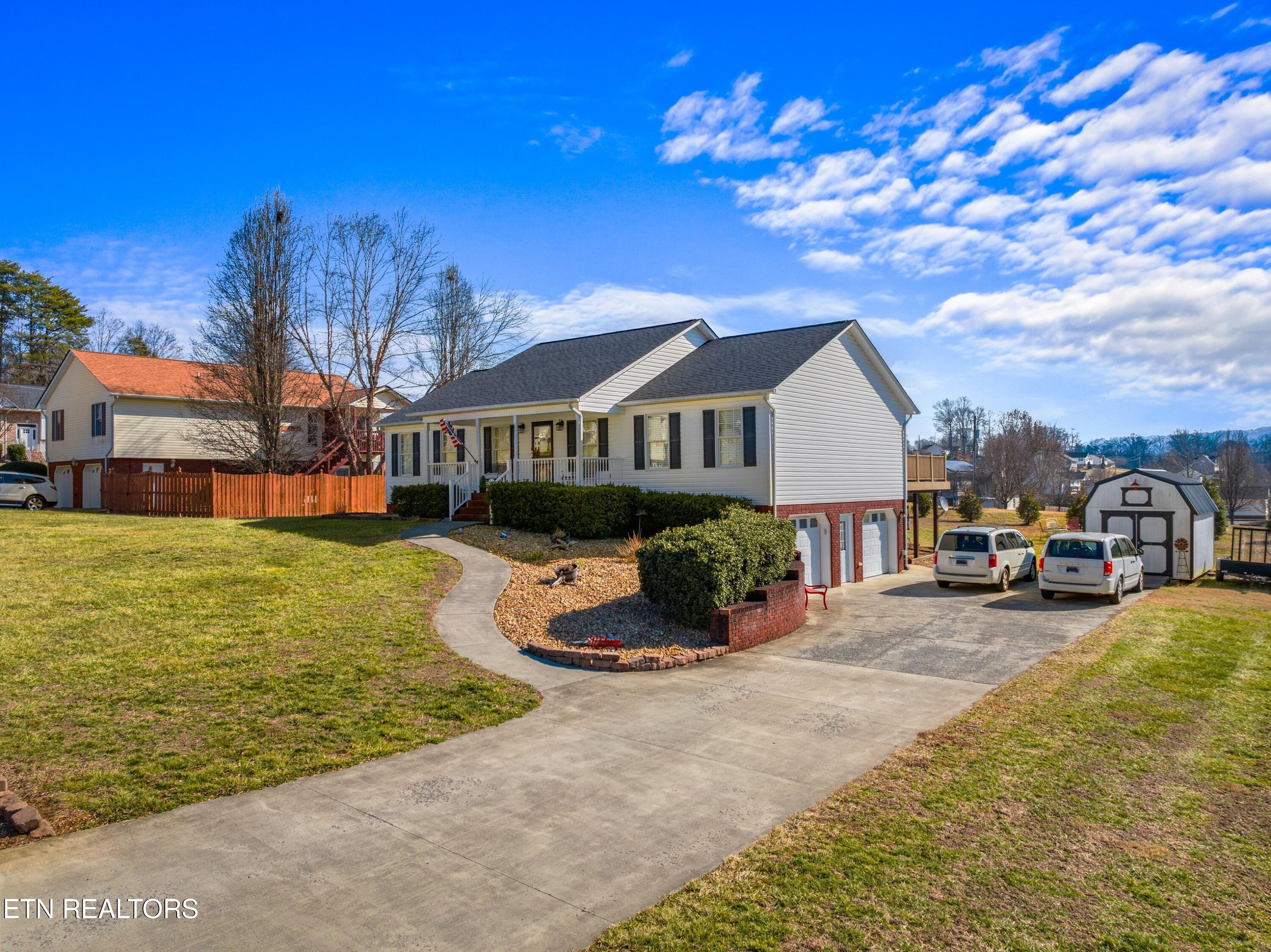 807 Mockingbird Court Mount Carmel TN 37645