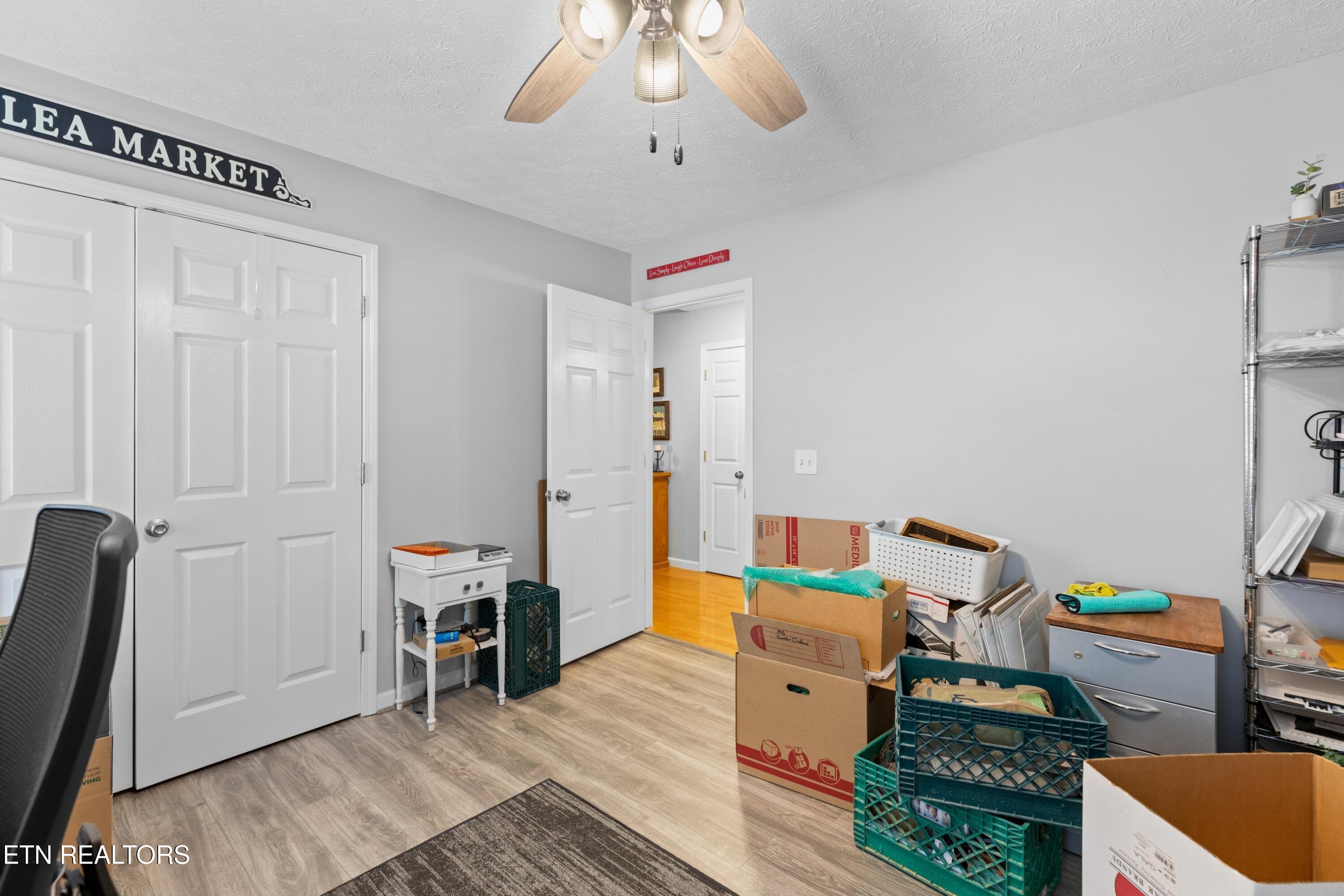 807 Mockingbird Court Mount Carmel TN 37645