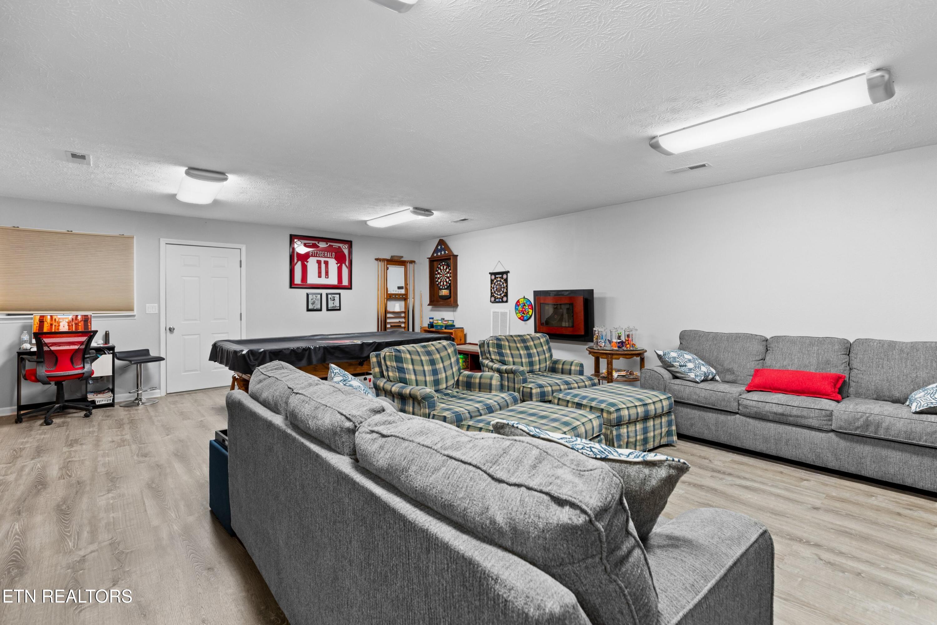 807 Mockingbird Court Mount Carmel TN 37645