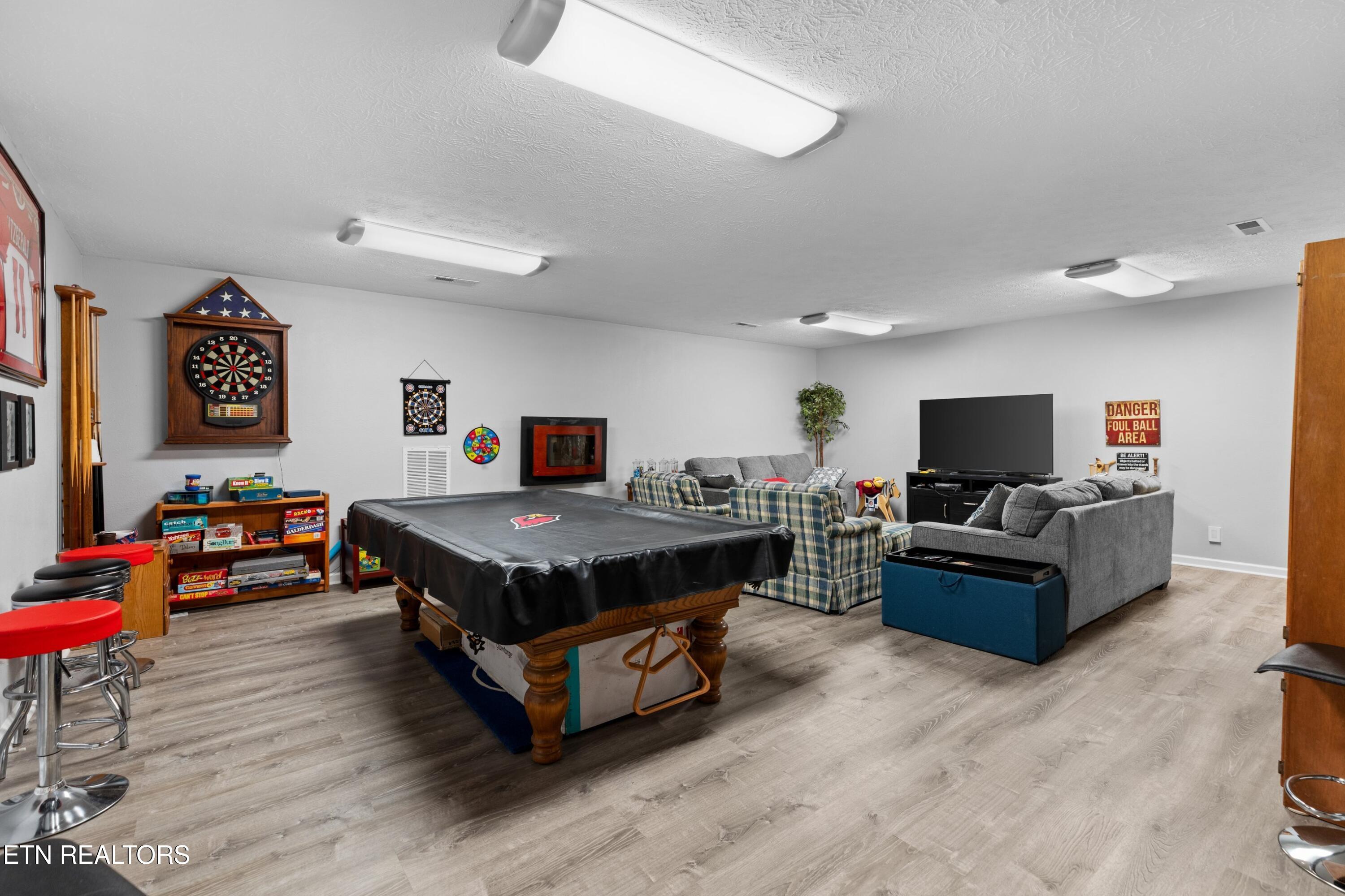 807 Mockingbird Court Mount Carmel TN 37645