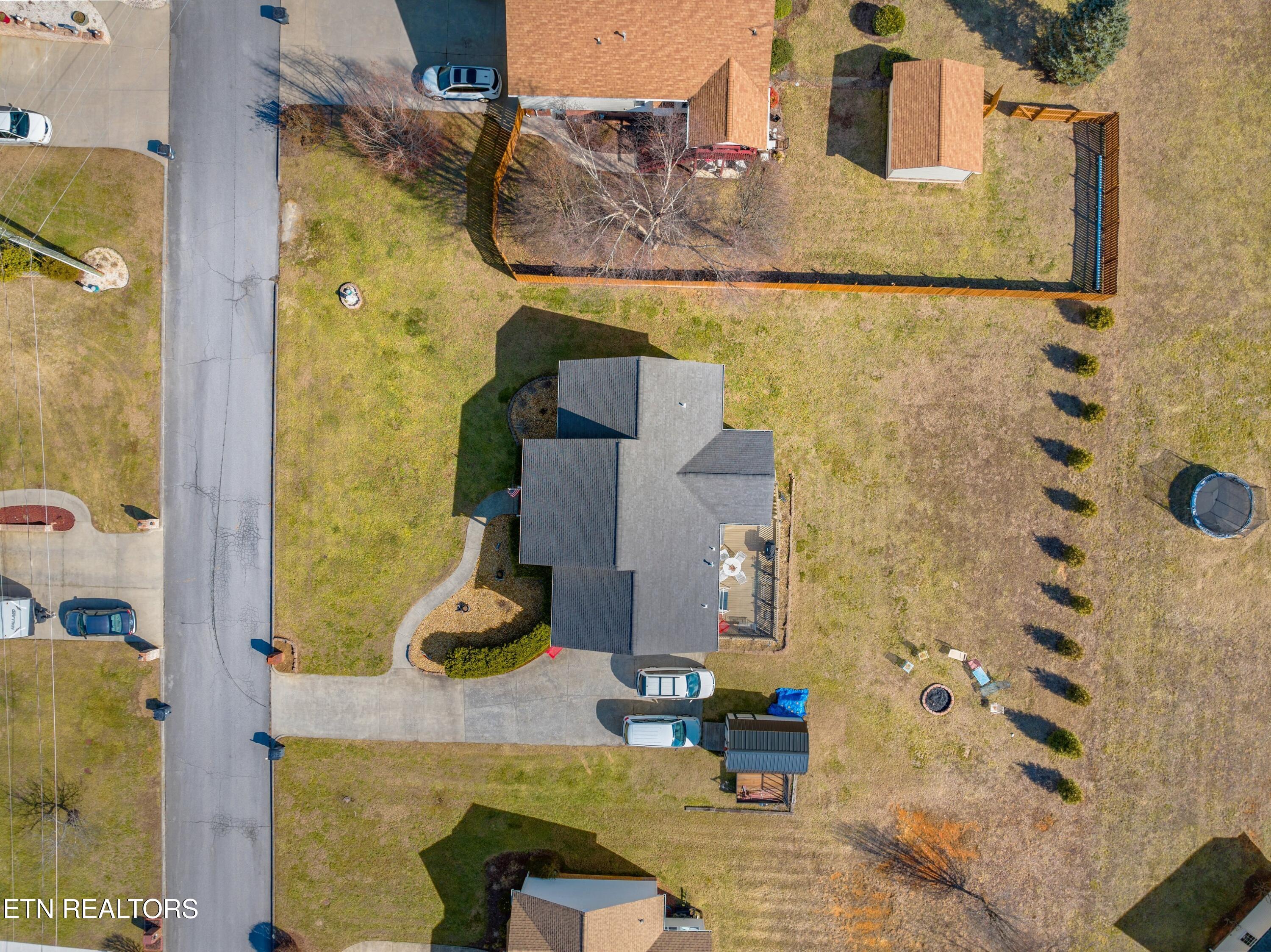 807 Mockingbird Court Mount Carmel TN 37645