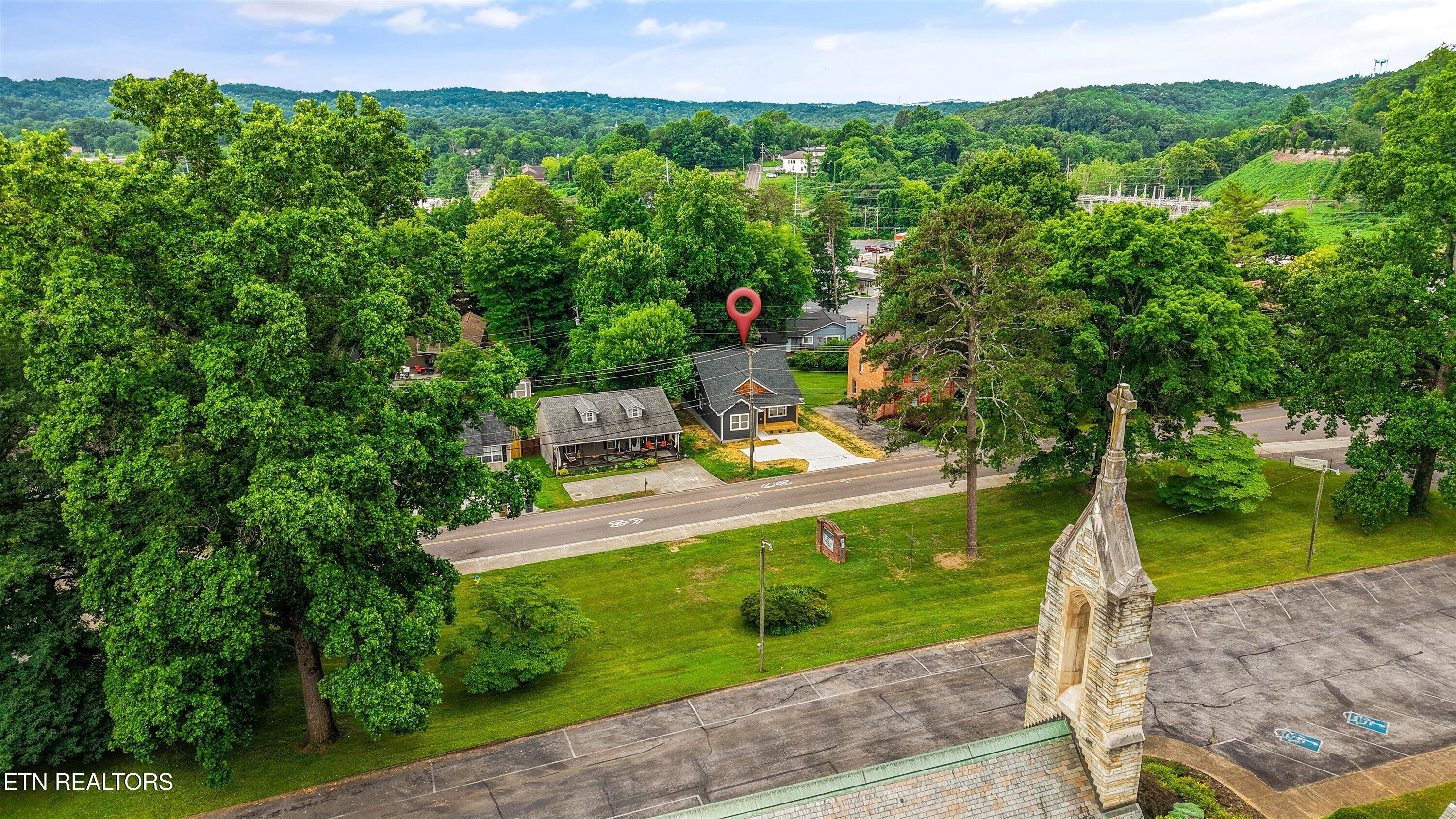 134 Woodlawn Pike Knoxville TN 37920