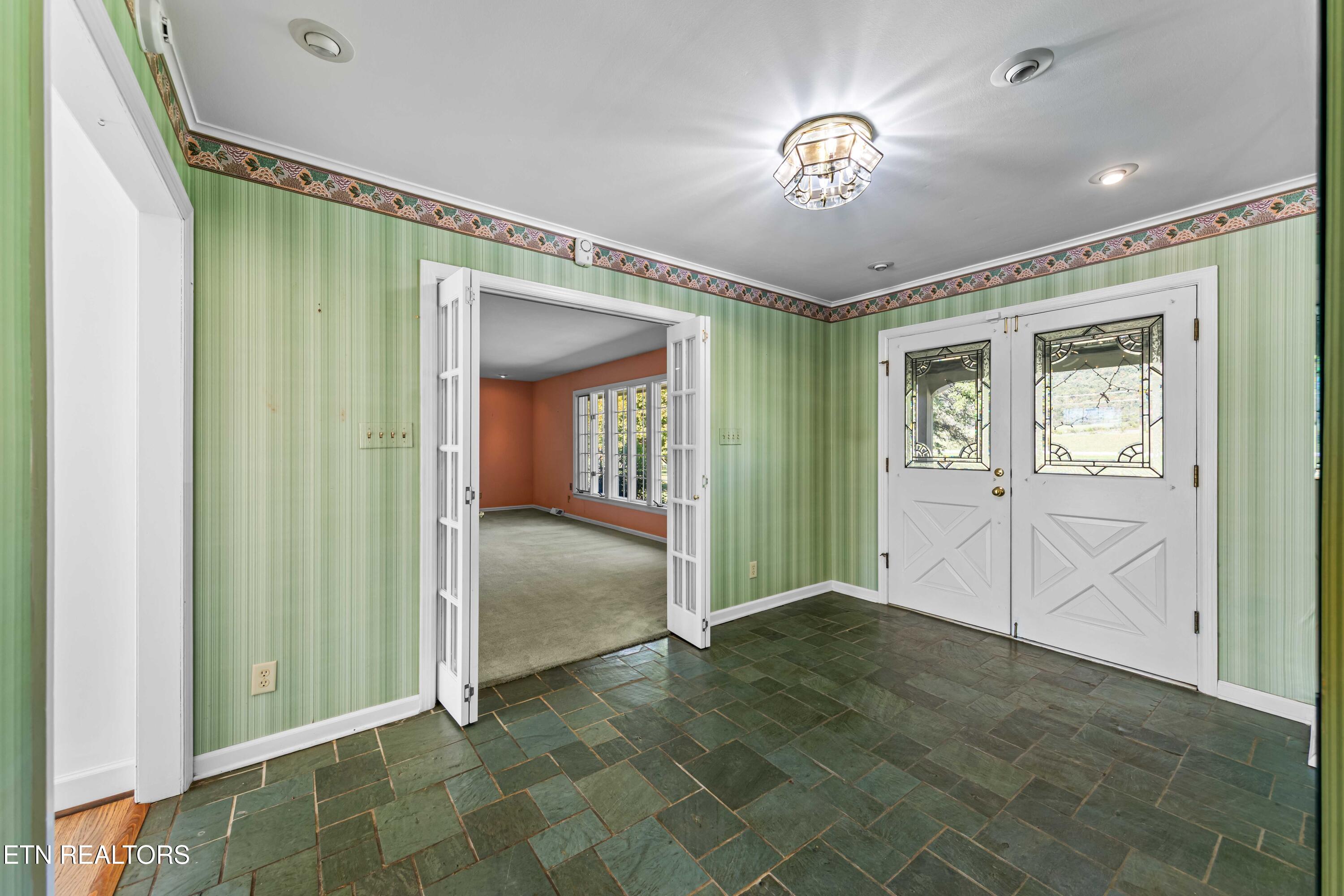 186 Shetland Road Lafollette TN 37766