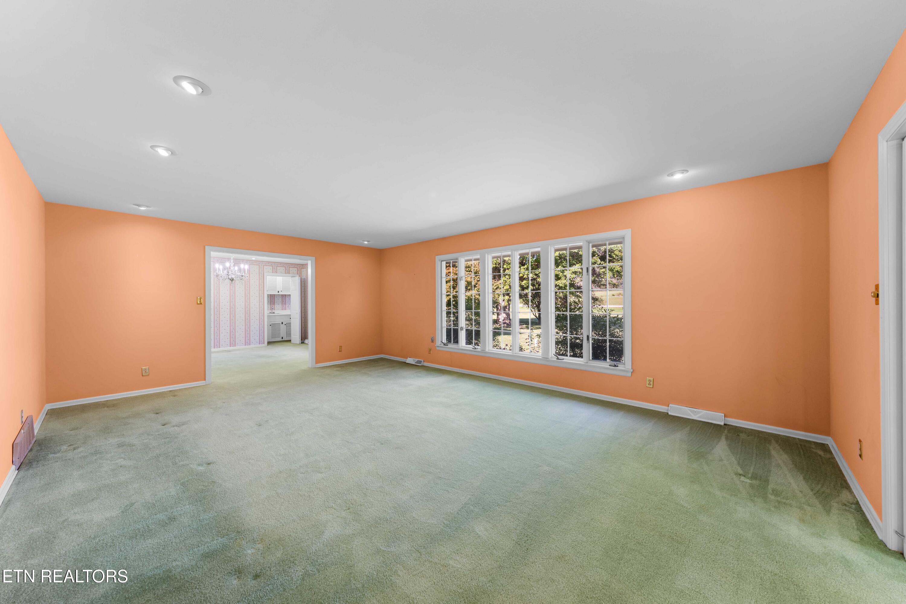186 Shetland Road Lafollette TN 37766