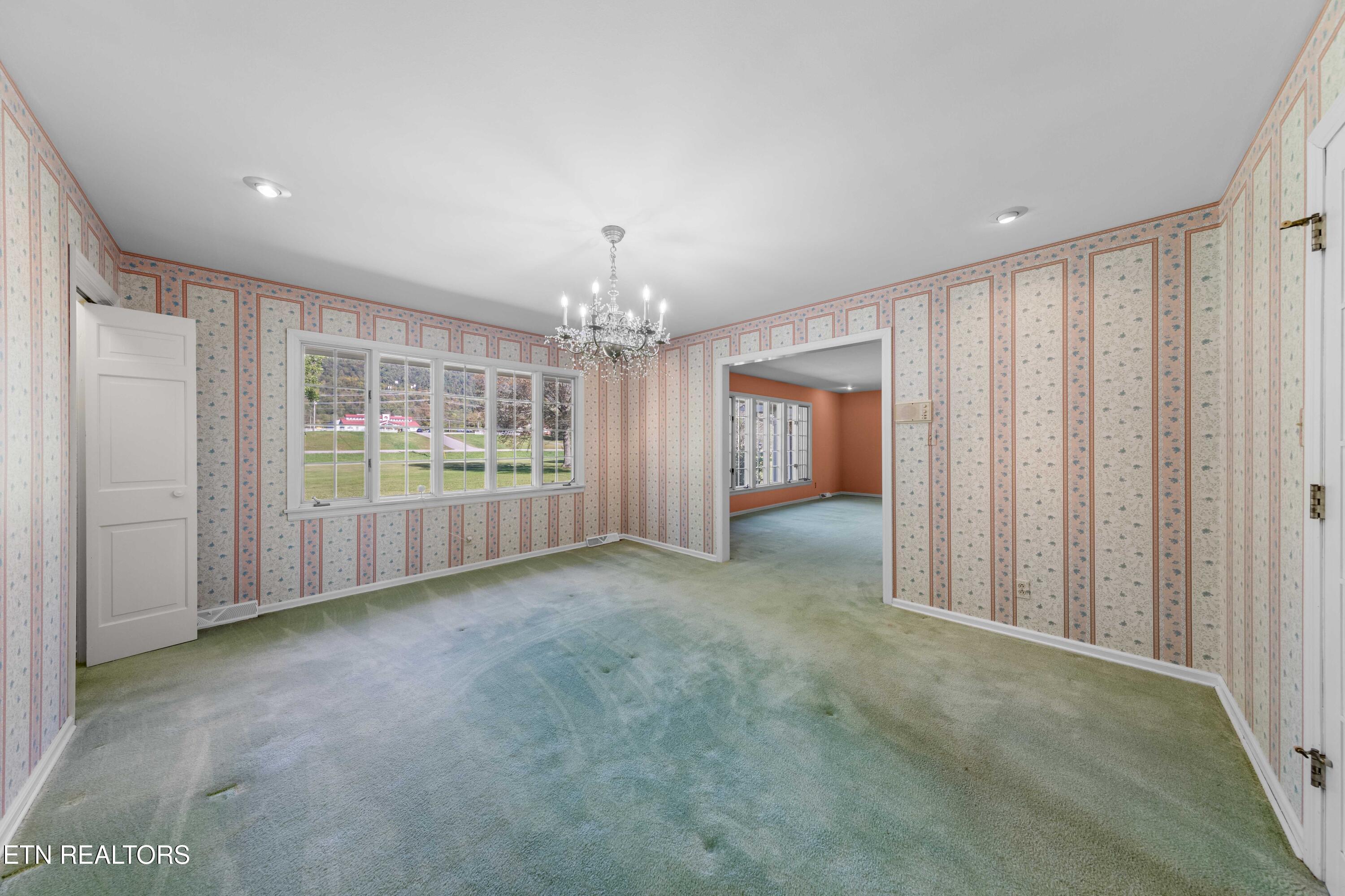 186 Shetland Road Lafollette TN 37766