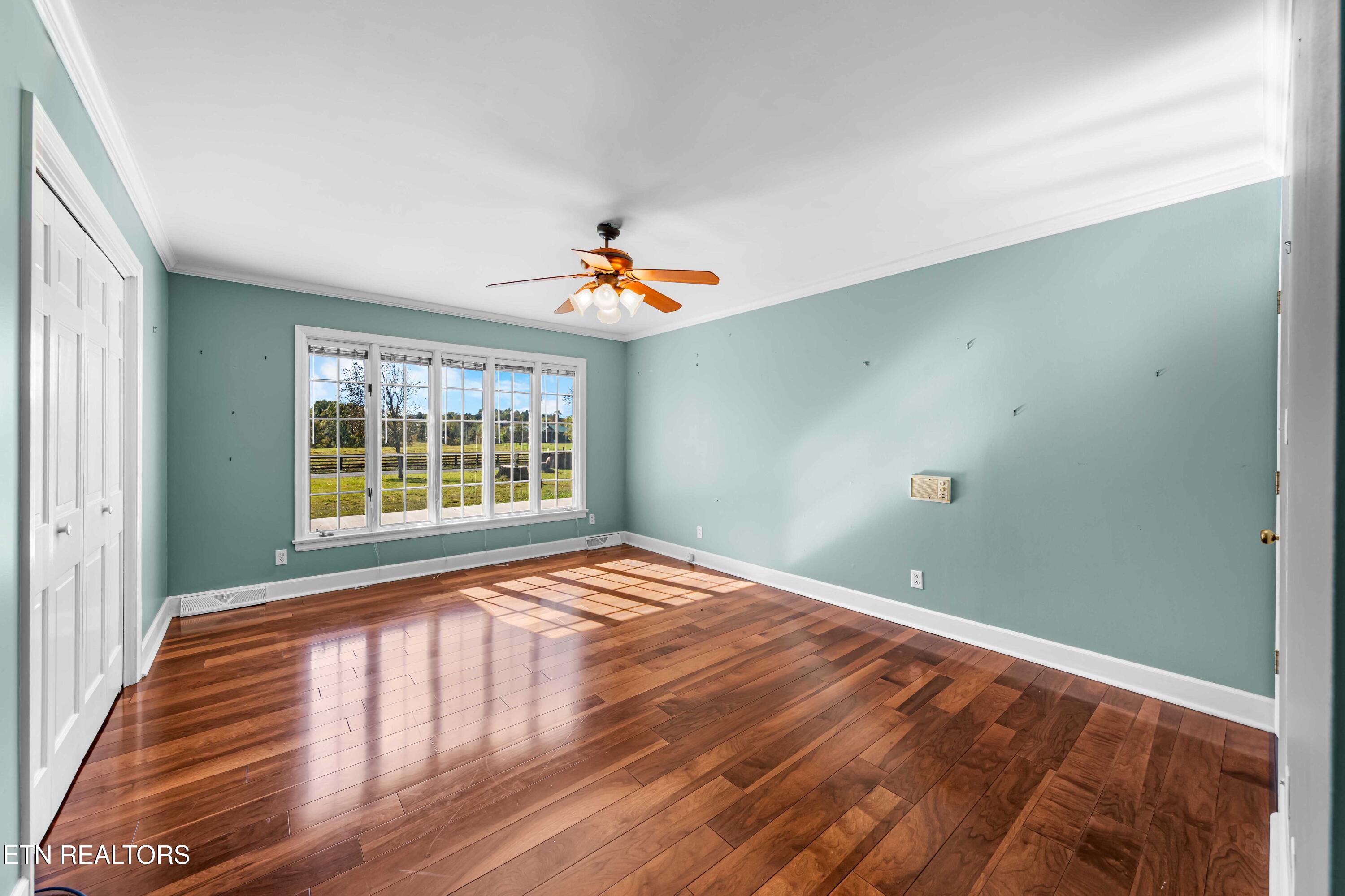 186 Shetland Road Lafollette TN 37766