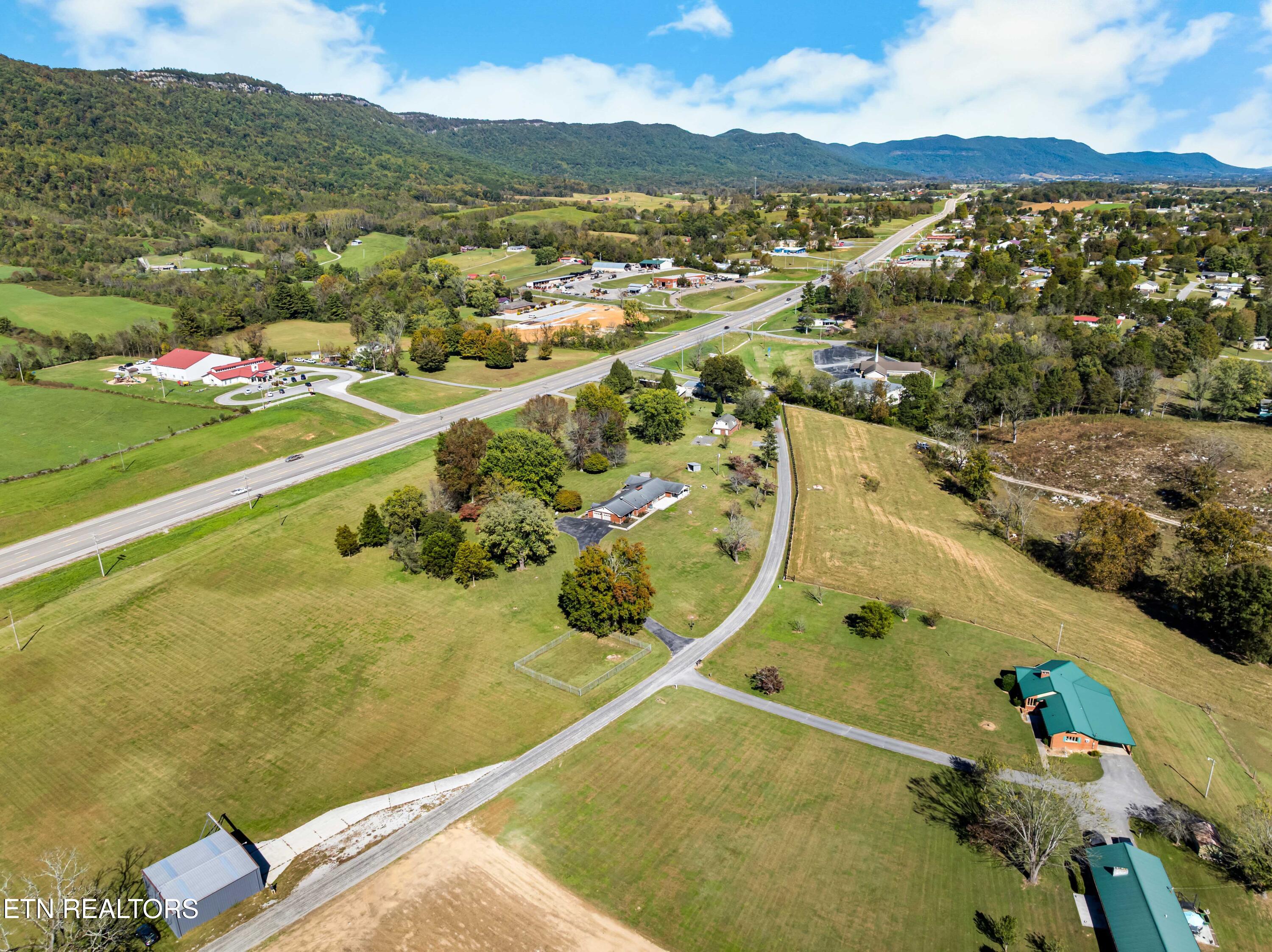 186 Shetland Road Lafollette TN 37766
