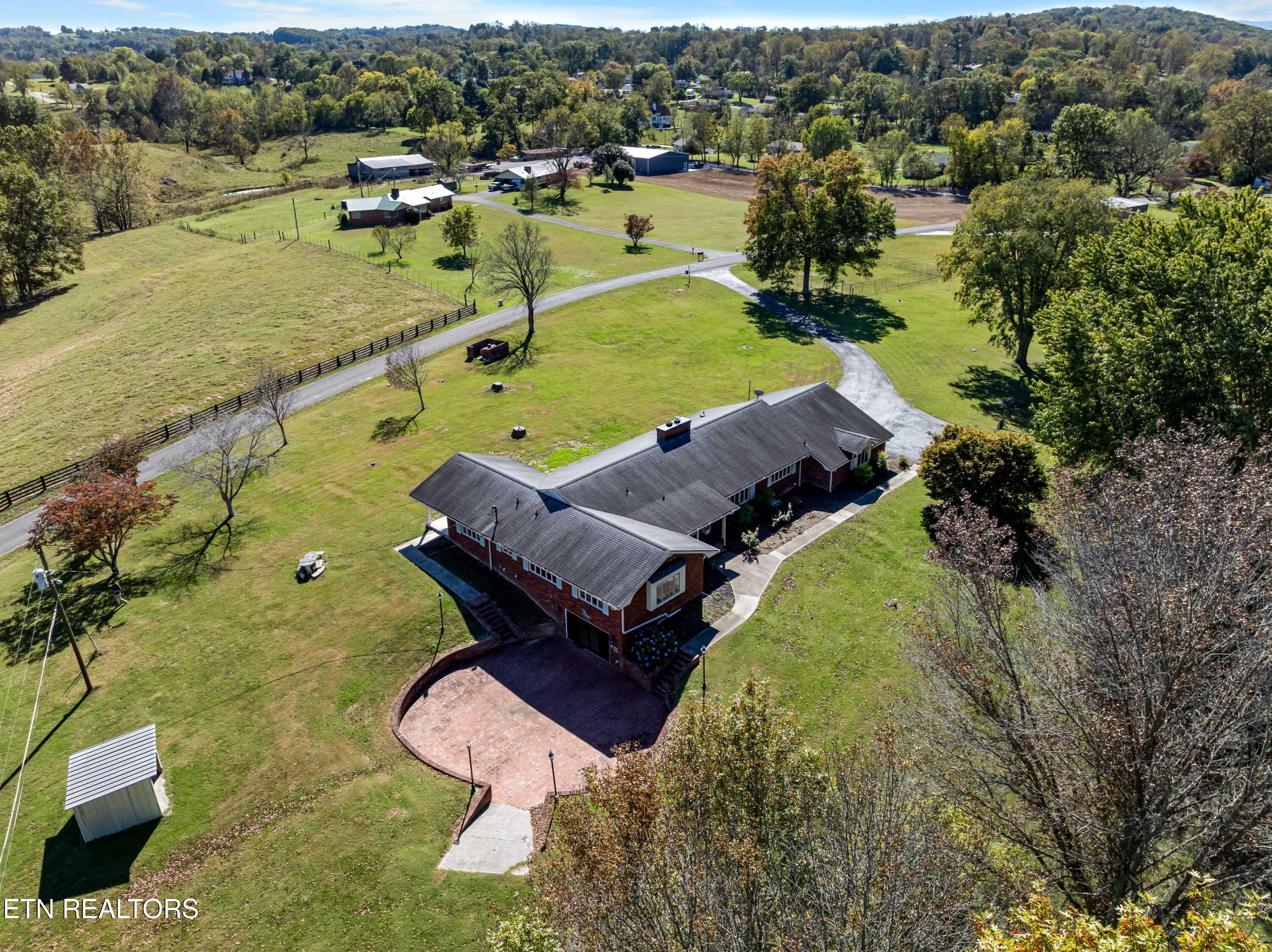 186 Shetland Road Lafollette TN 37766