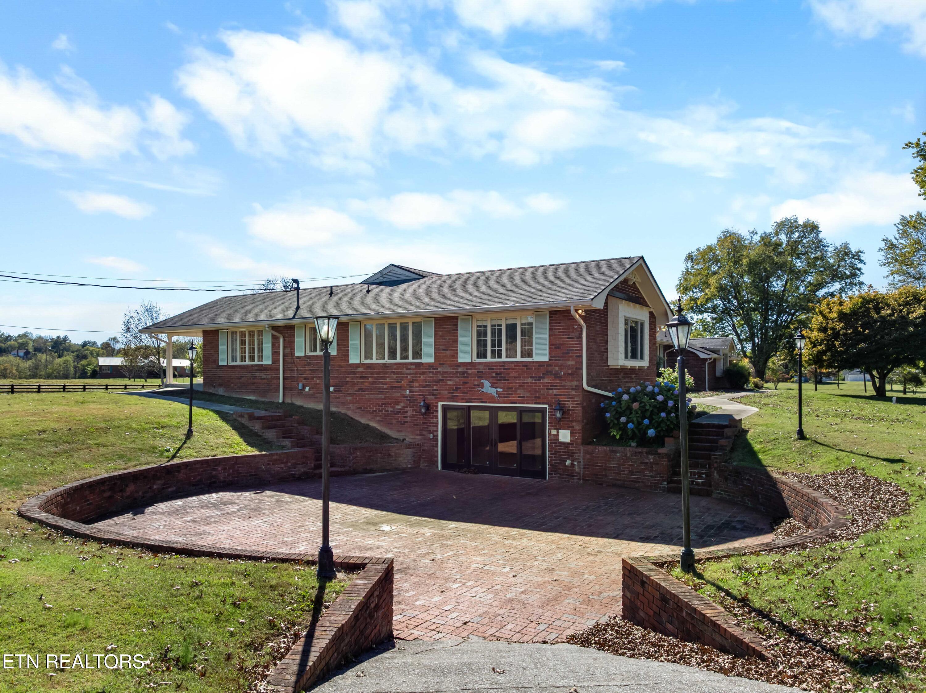 186 Shetland Road Lafollette TN 37766