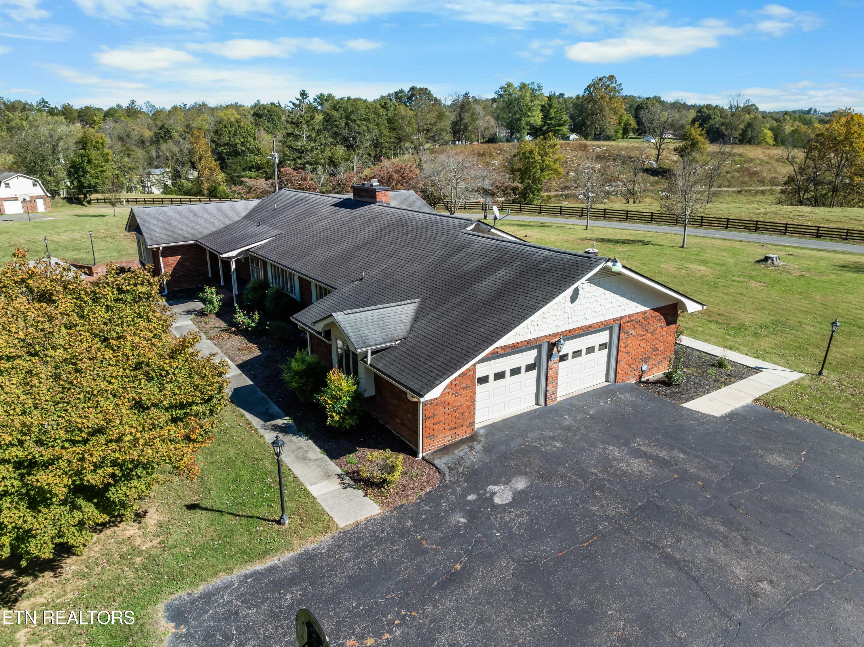 186 Shetland Road Lafollette TN 37766