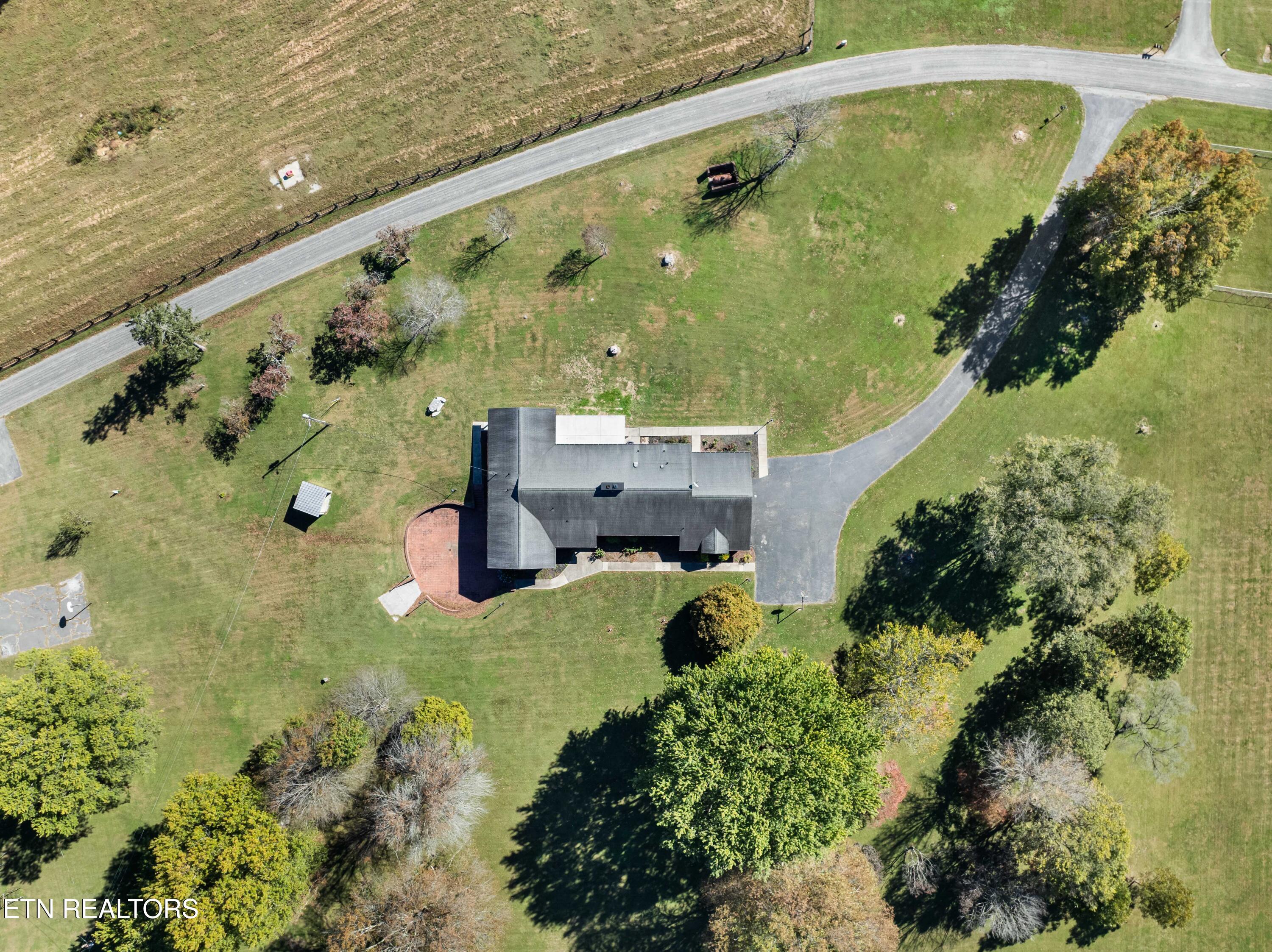 186 Shetland Road Lafollette TN 37766