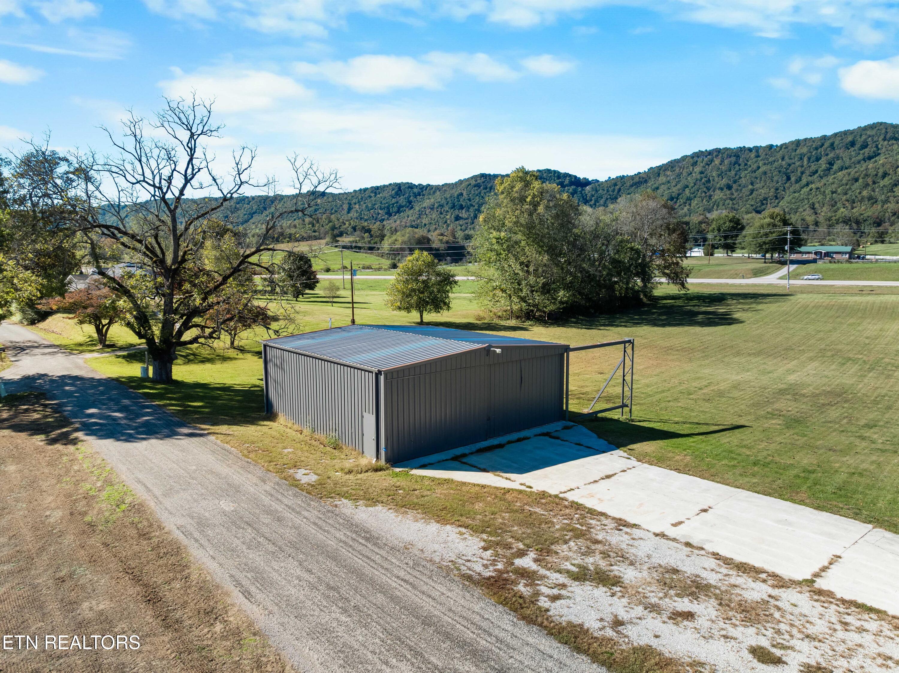 186 Shetland Road Lafollette TN 37766
