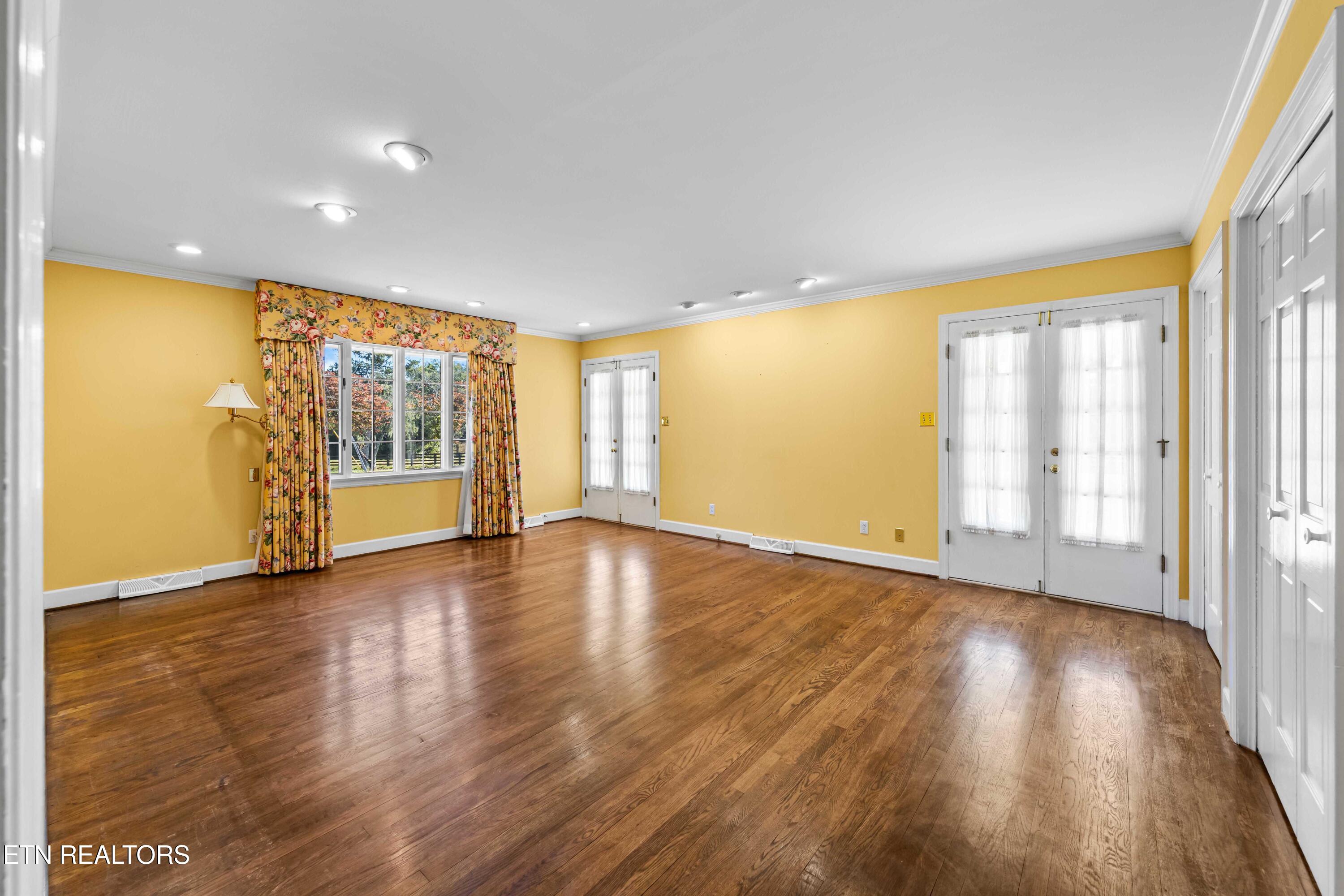 186 Shetland Road Lafollette TN 37766