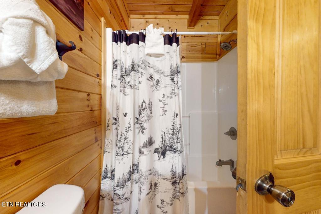 2632 Camden Way Sevierville TN 37876