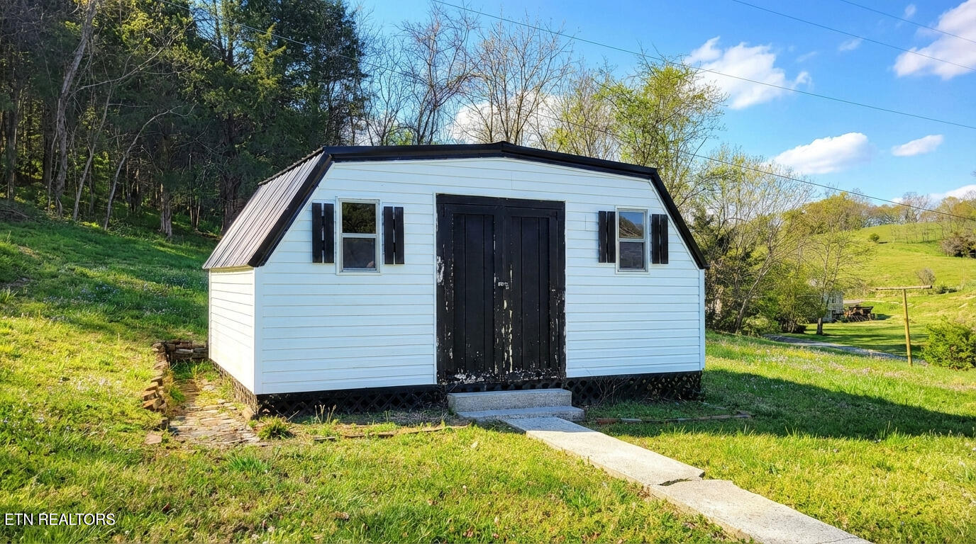 1585 Hill Road Newport TN 37821