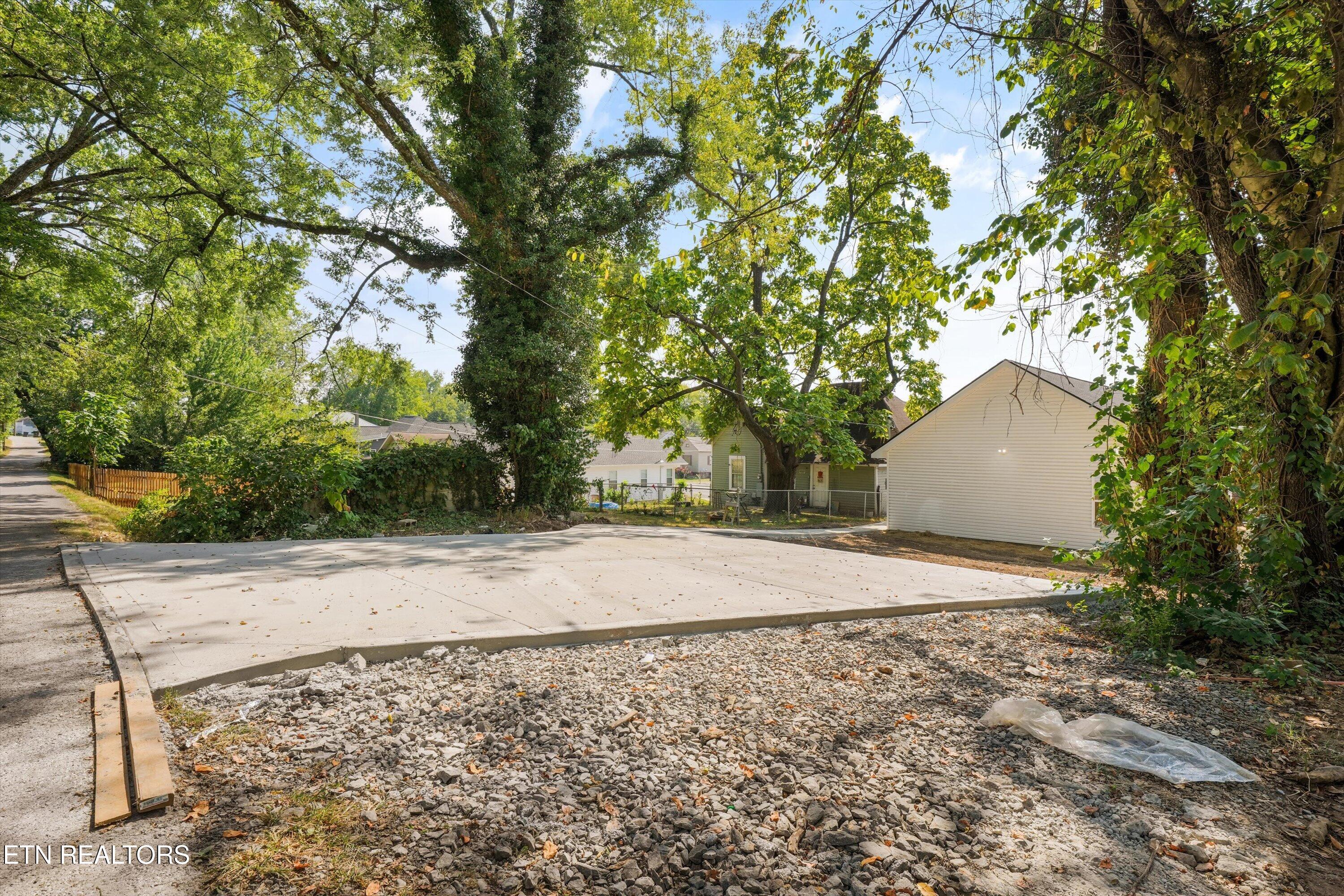 1505 Beaumont Avenue Knoxville TN 37921