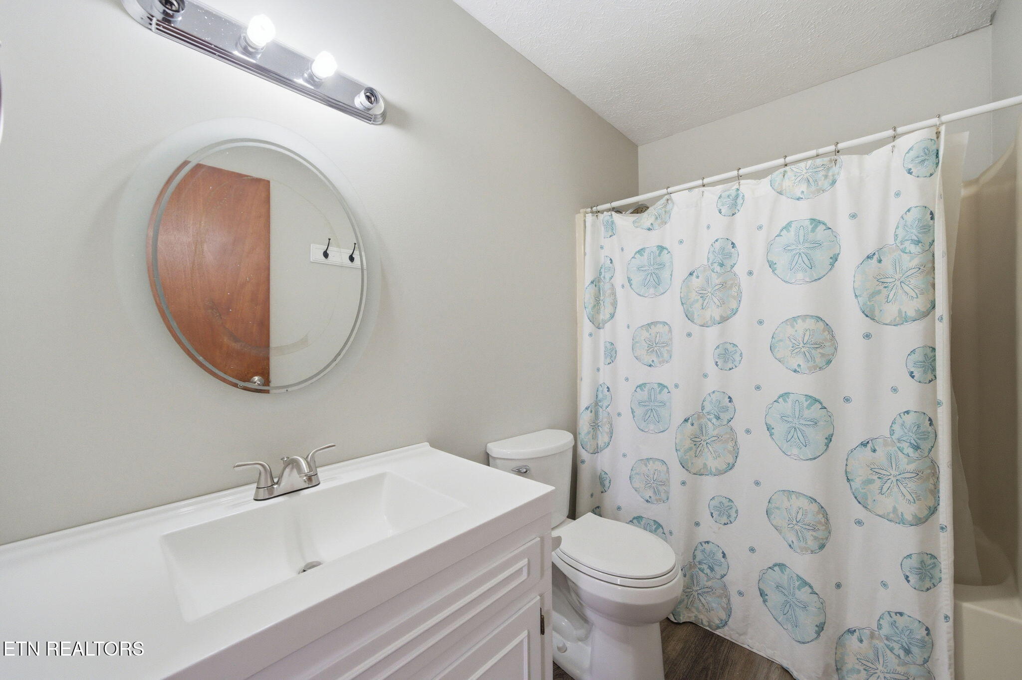 905 S Sherbrooke Drive Mount Carmel TN 37645