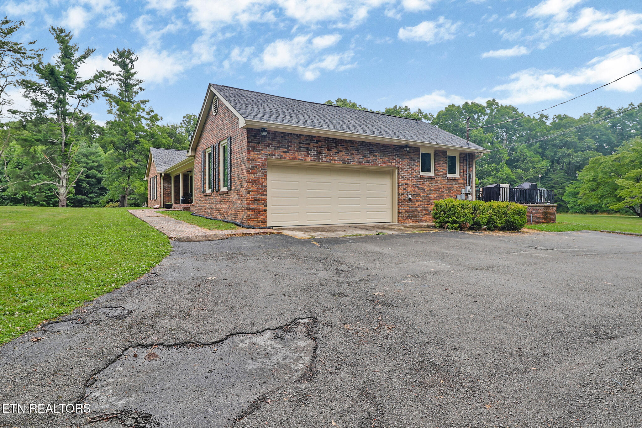 54 Twilight Drive Crossville TN 38572