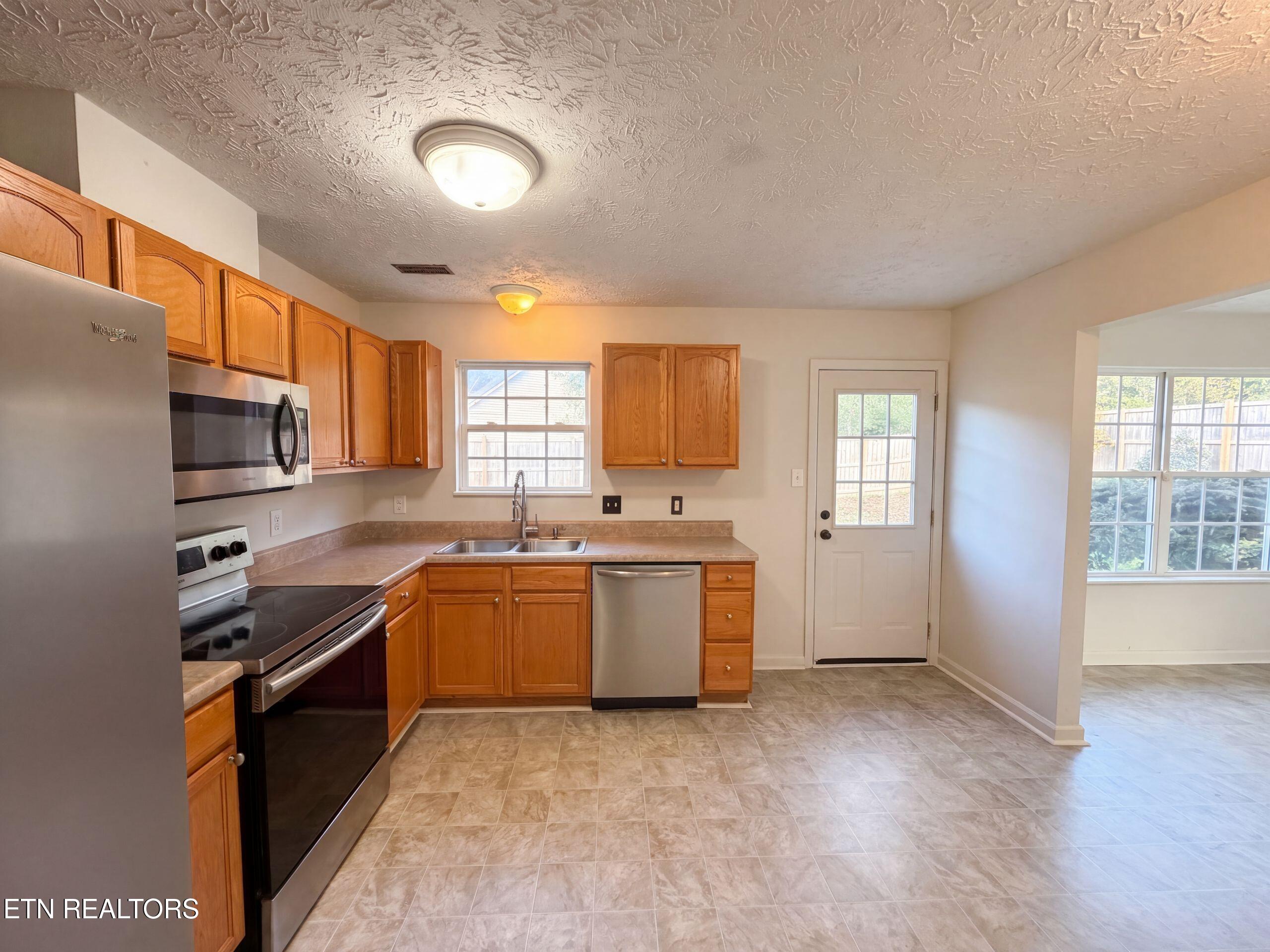 7111 Pinecroft Lane Knoxville TN 37914