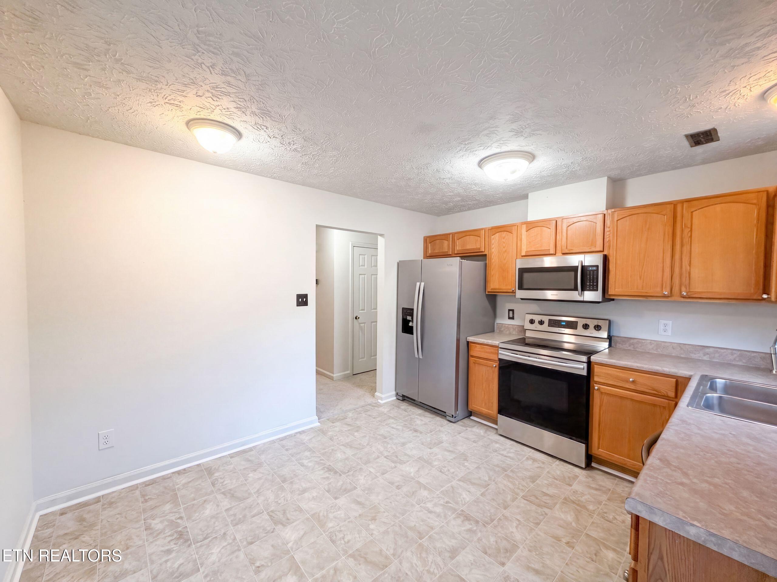 7111 Pinecroft Lane Knoxville TN 37914