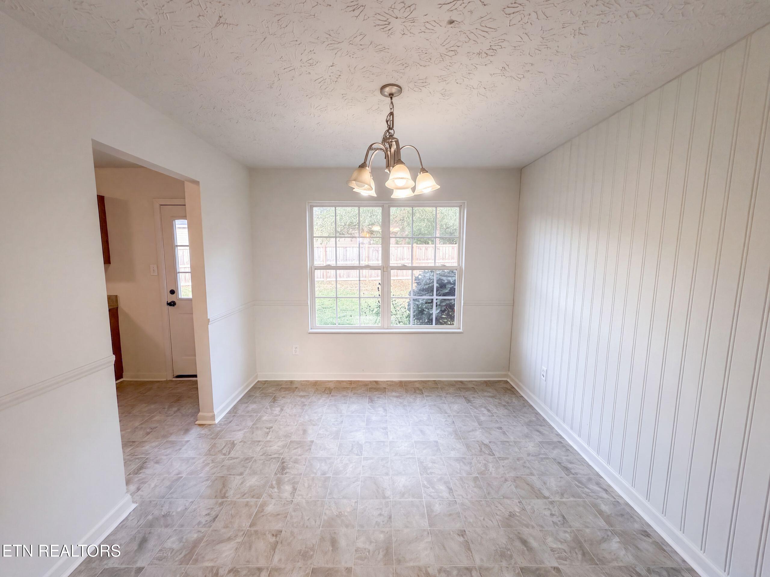 7111 Pinecroft Lane Knoxville TN 37914