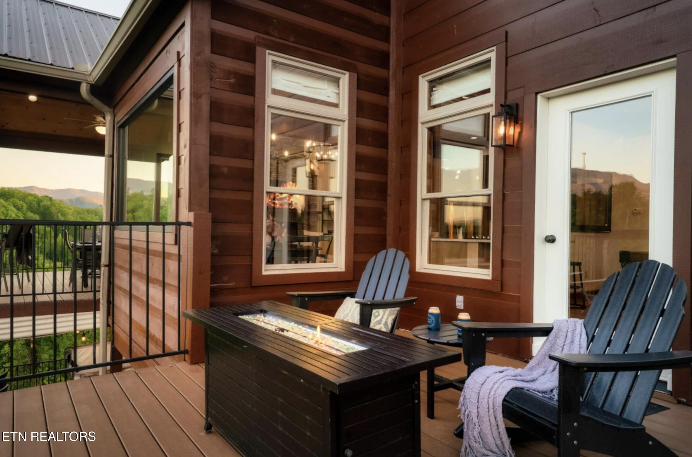 811 Sourwood Drive Gatlinburg TN 37738