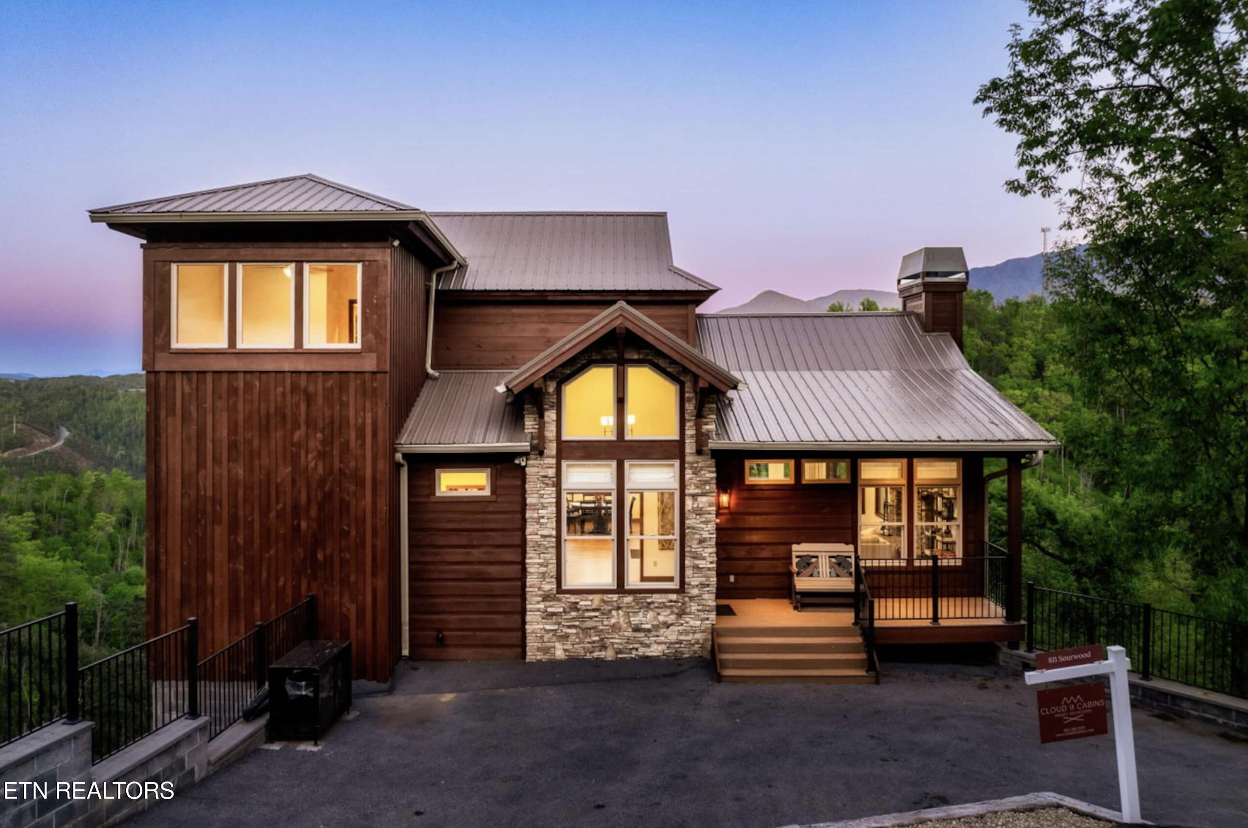 811 Sourwood Drive Gatlinburg TN 37738