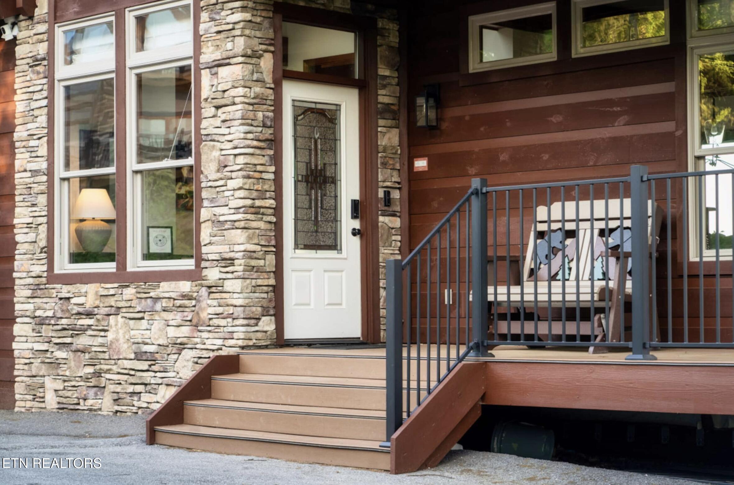 811 Sourwood Drive Gatlinburg TN 37738