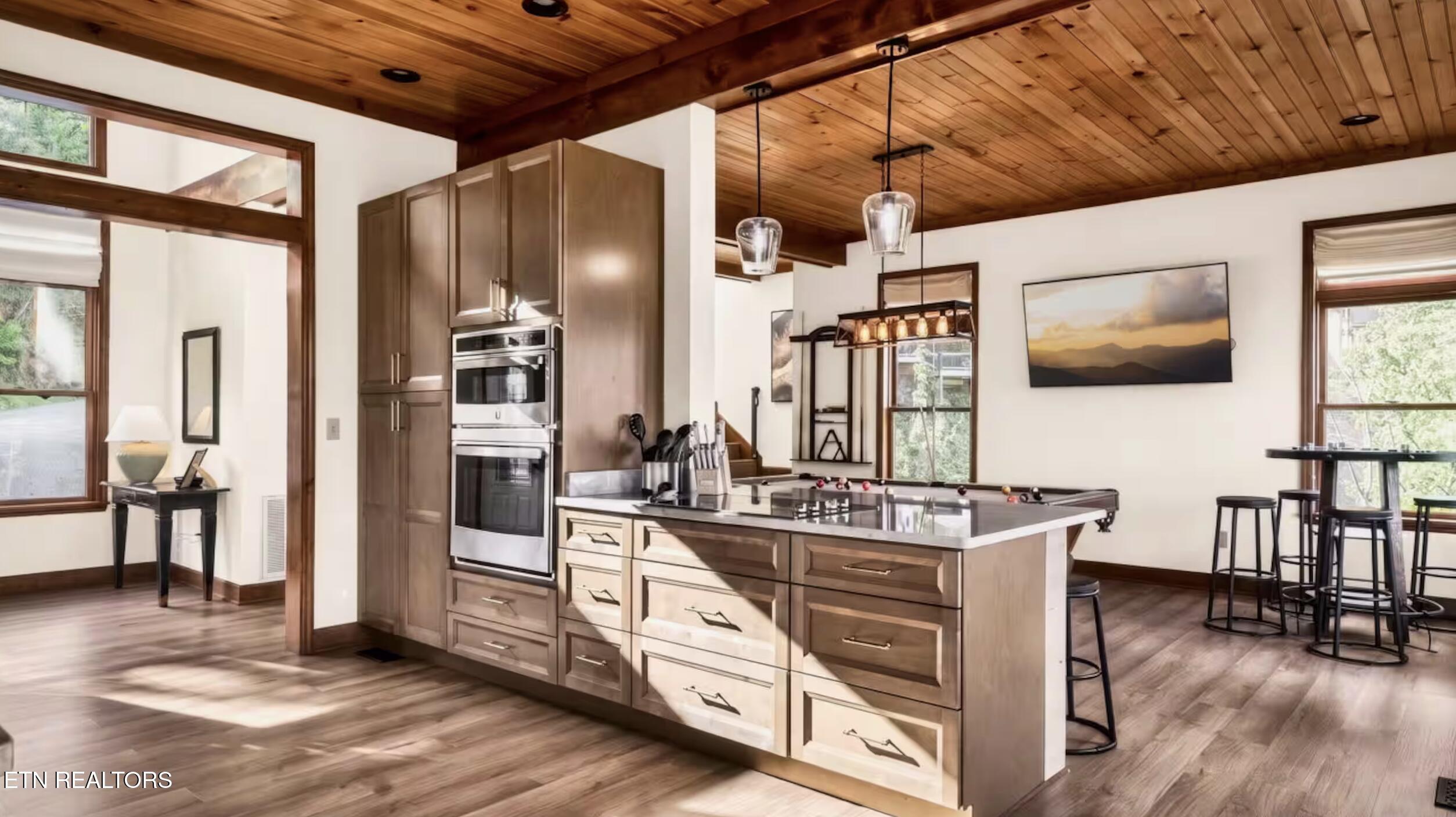 811 Sourwood Drive Gatlinburg TN 37738