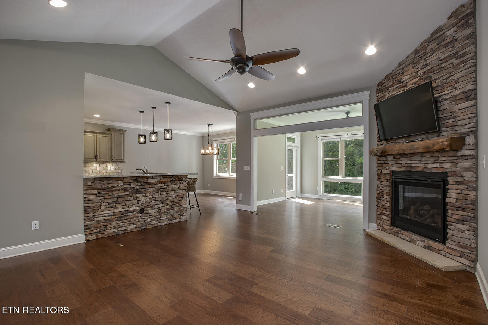 109 Gado Way Loudon TN 37774