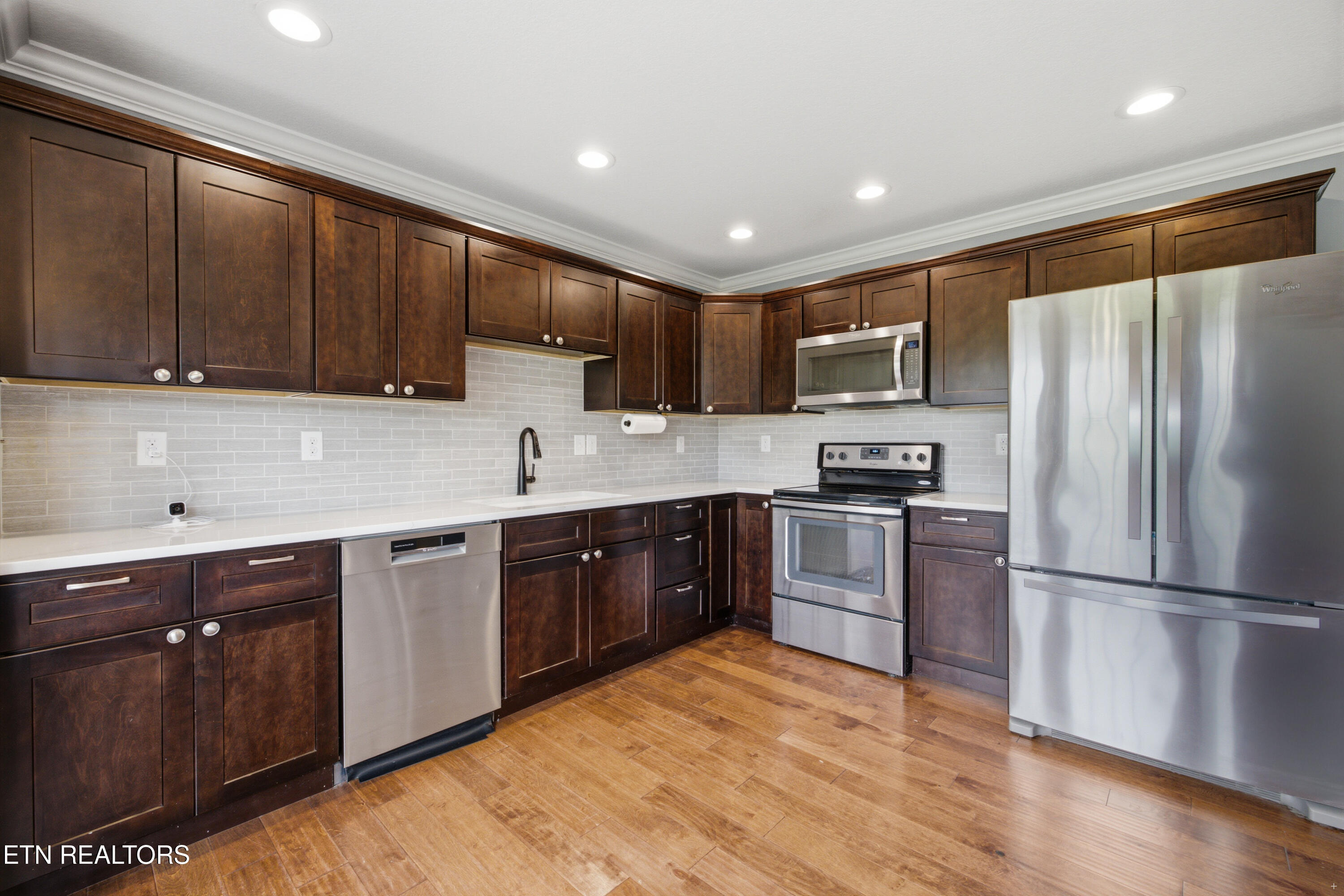 126 West Drive Lafollette TN 37766