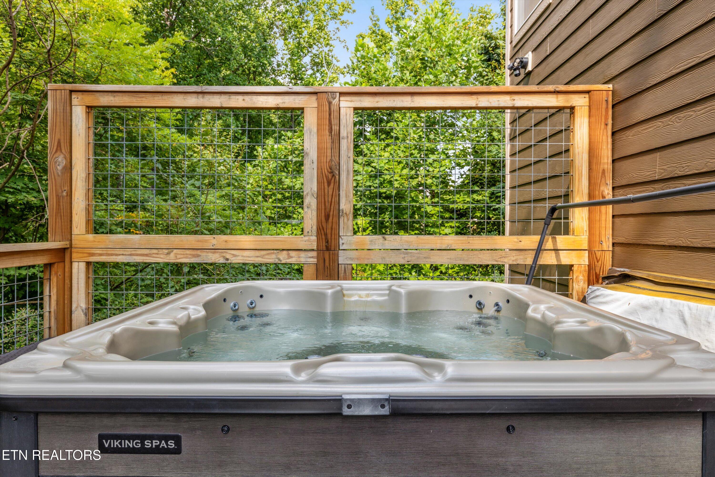 622 Wiley Oakley Drive Gatlinburg TN 37738