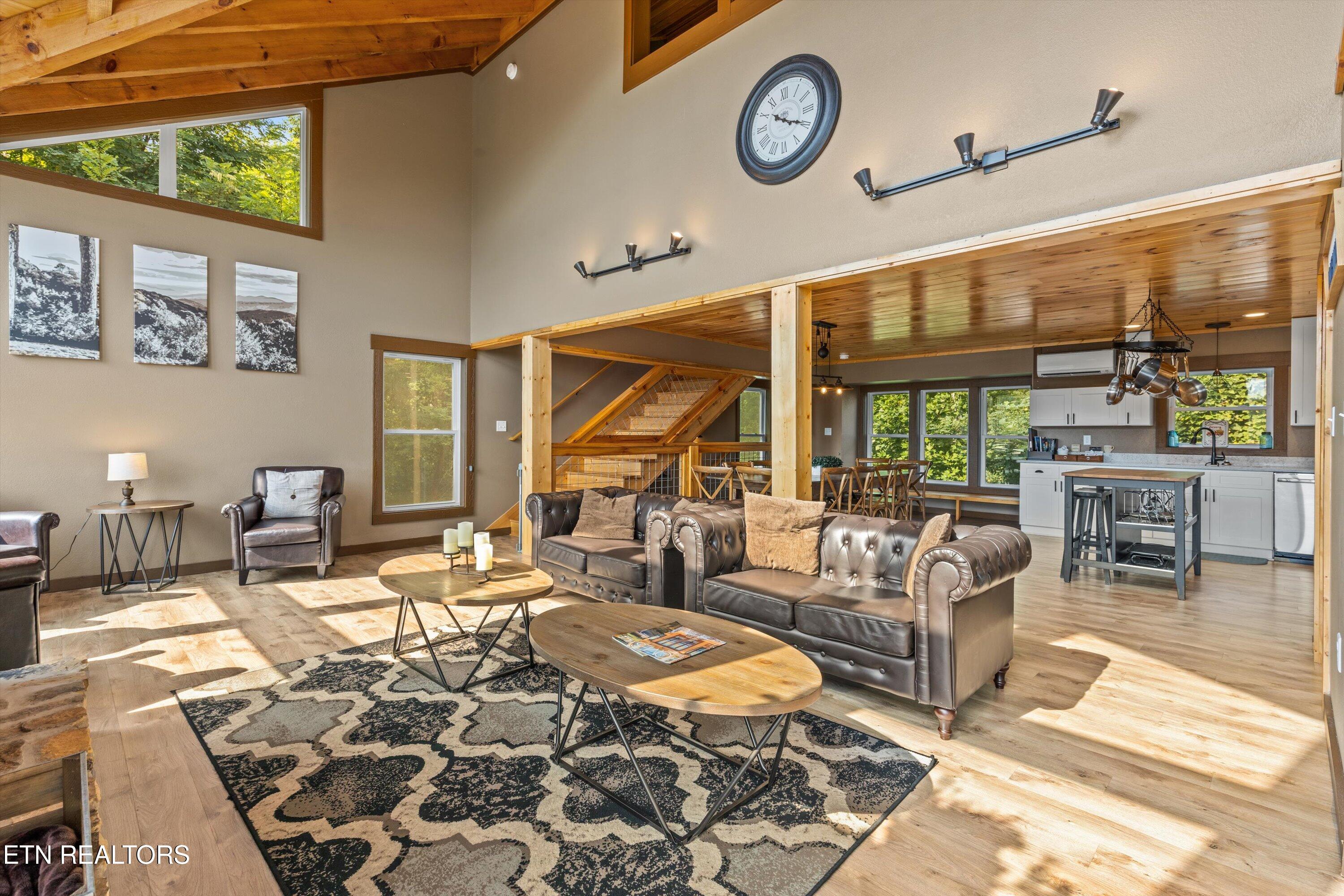 622 Wiley Oakley Drive Gatlinburg TN 37738