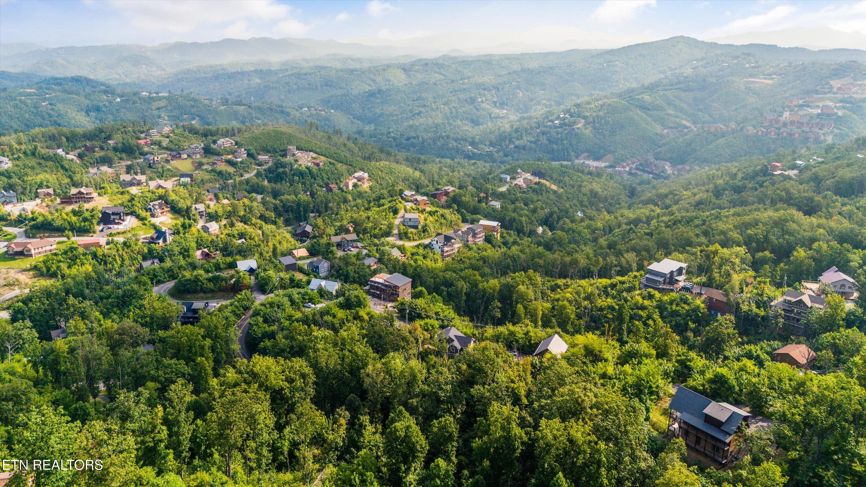 622 Wiley Oakley Drive Gatlinburg TN 37738