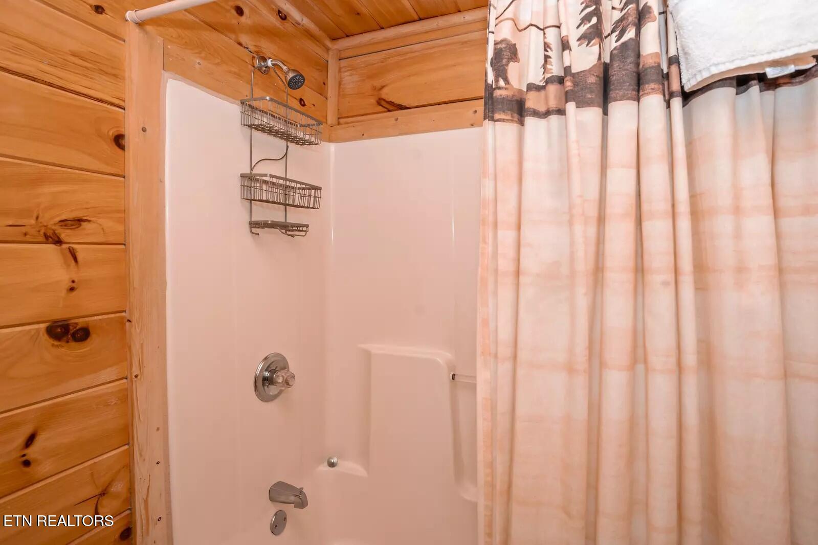 1928 Bear Creek Falls Way Sevierville TN 37862