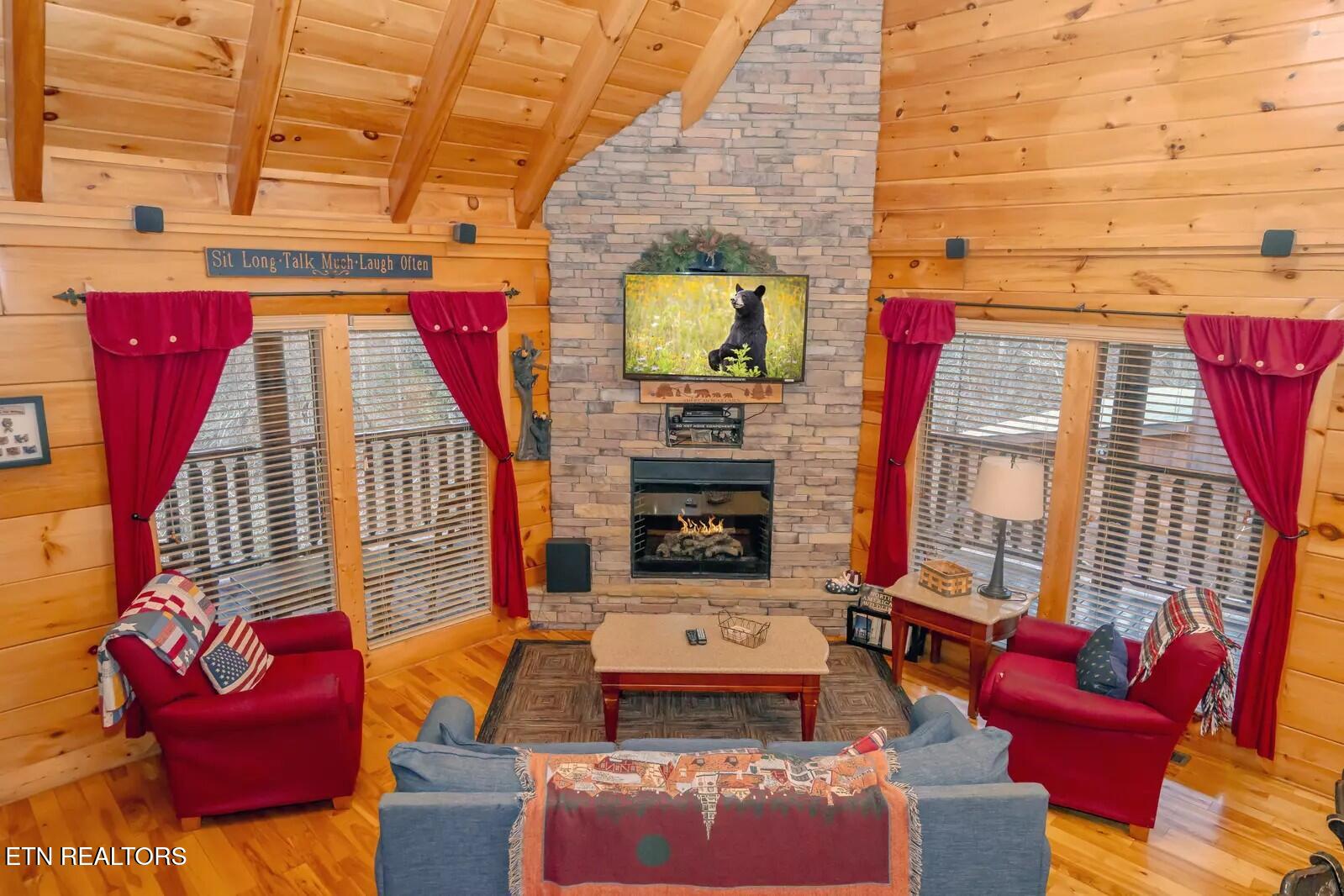 1928 Bear Creek Falls Way Sevierville TN 37862
