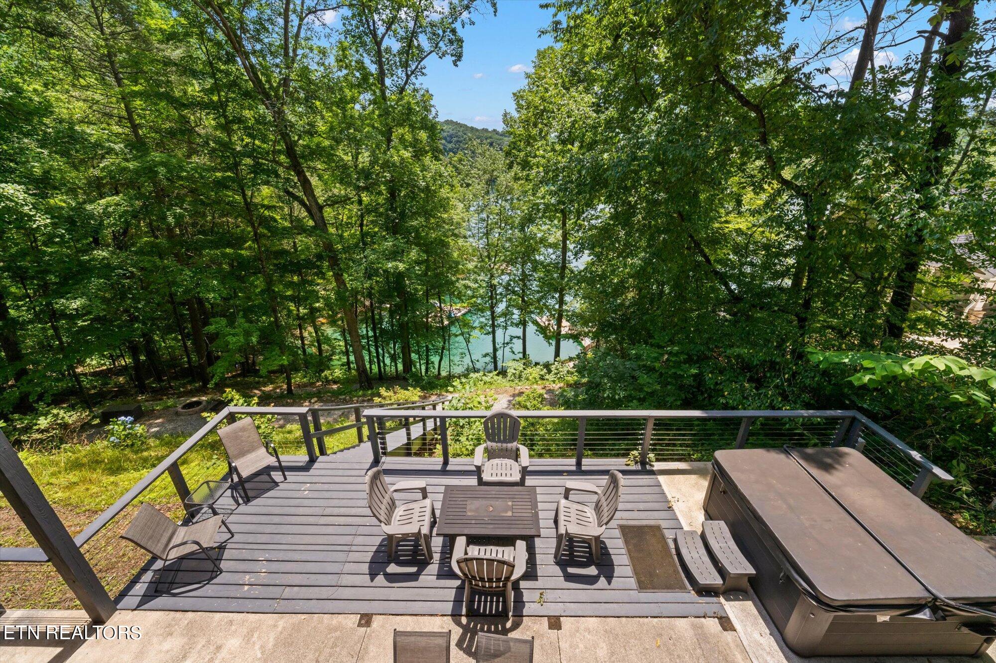 241 Bankwood Lane Lafollette TN 37766