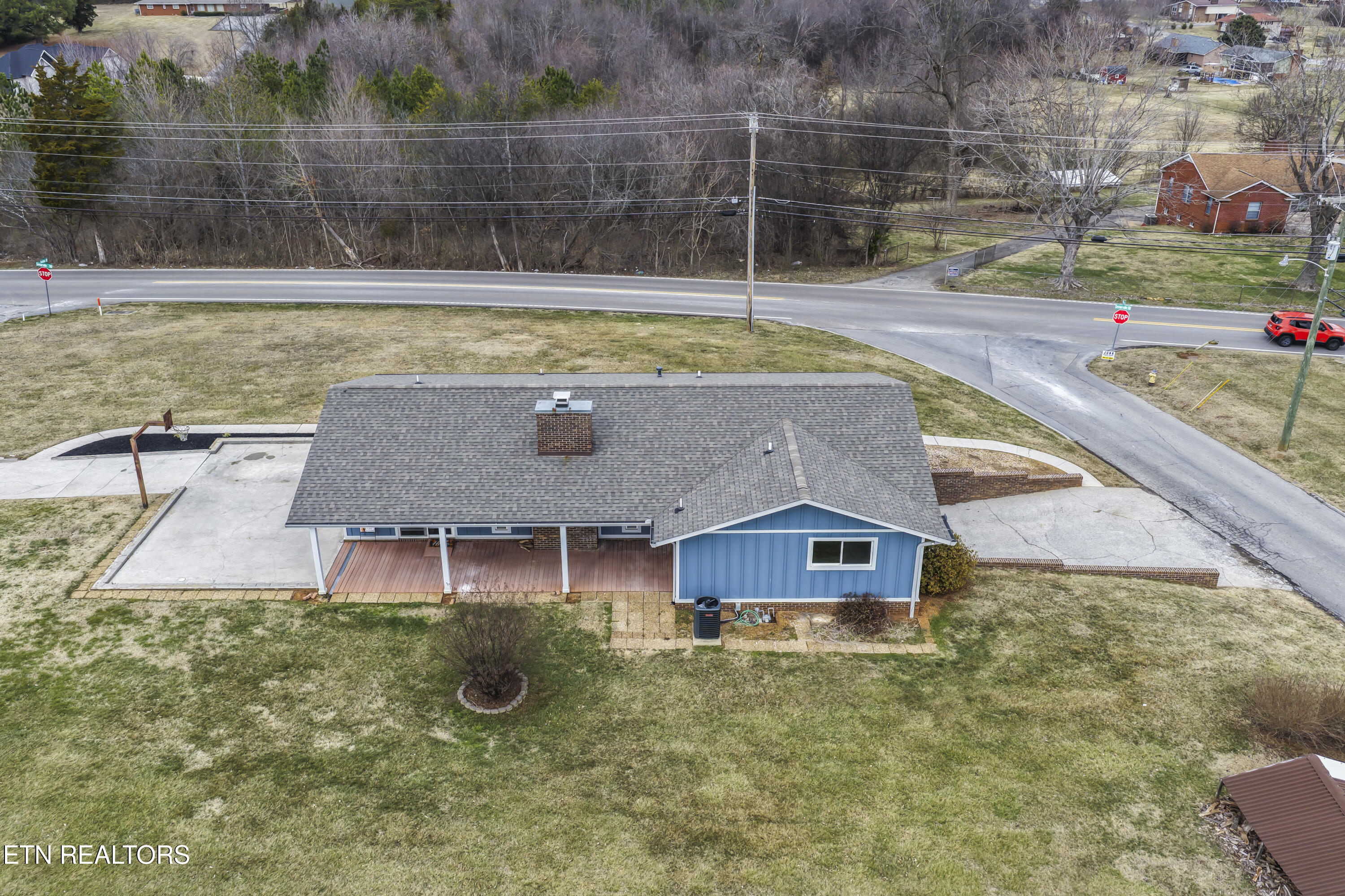 2572 Sevierville Road Maryville TN 37804