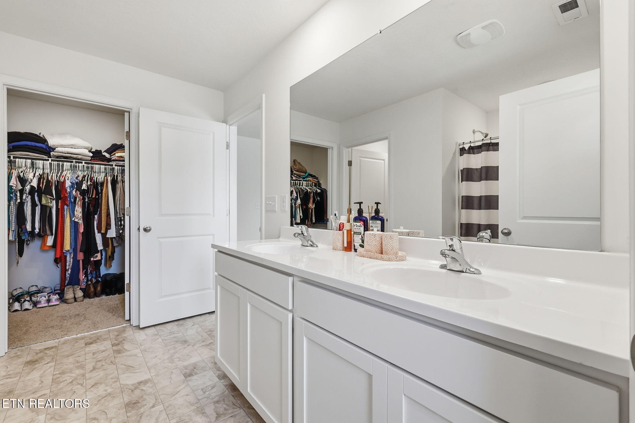 7523 Game Bird Street Corryton TN 37721
